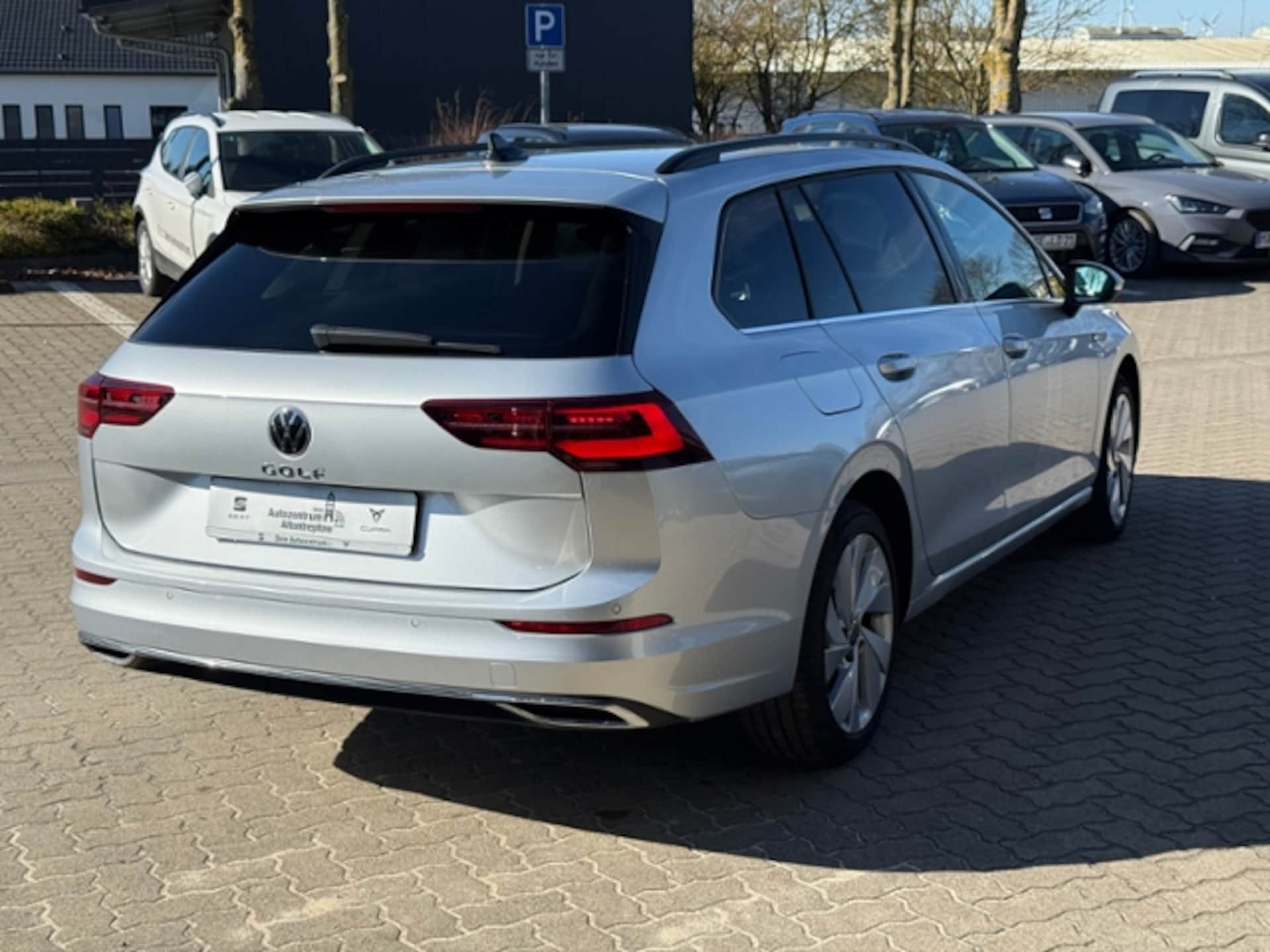 Volkswagen Golf Variant Style