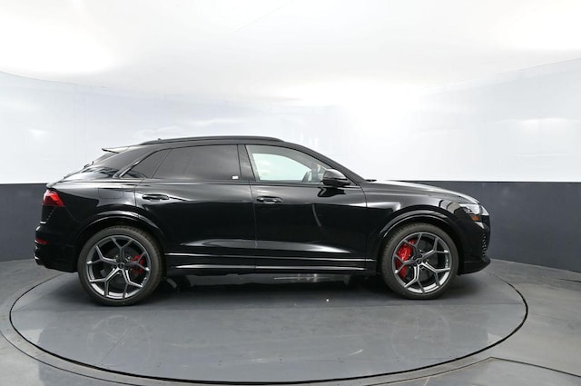2026 Audi RS Q8 SUV performance