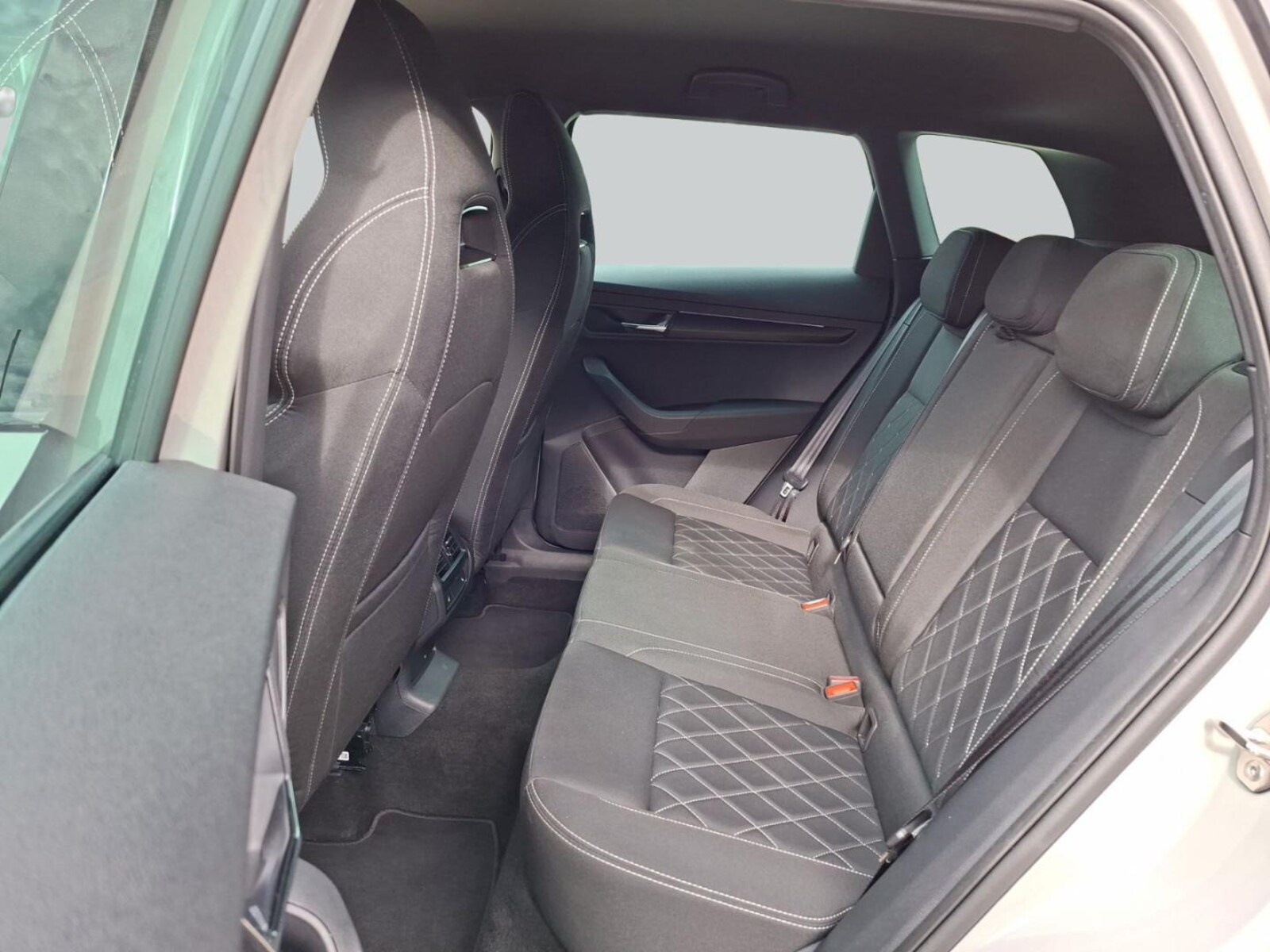 Škoda Karoq – Bild 11
