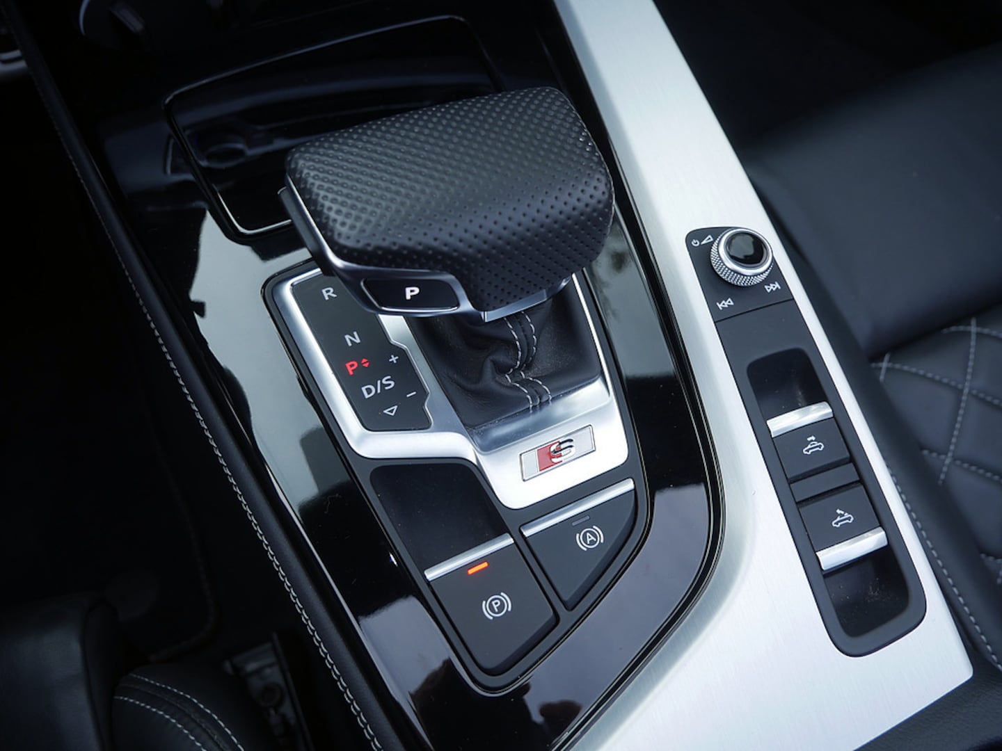Bild über Audi S5 Cabriolet TFSI quattro tiptronic - für weitere Informationen kontaktieren Sie den Audi Partner
