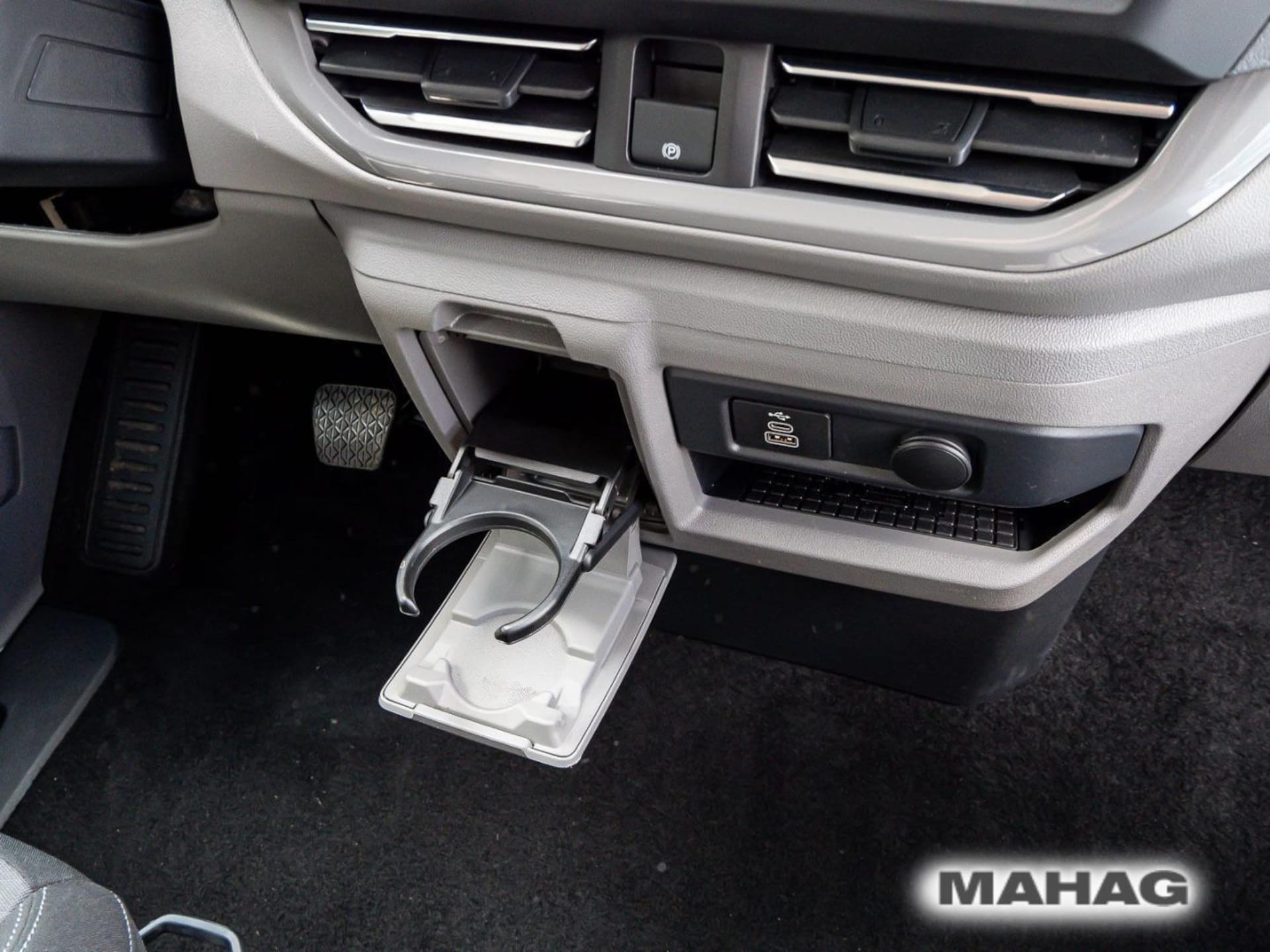 Volkswagen Caravelle Life