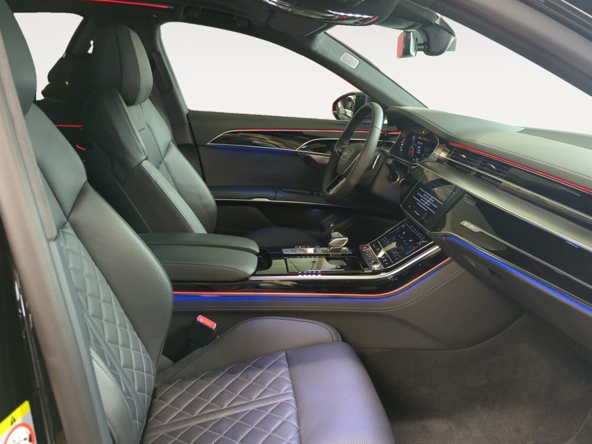 Audi S8