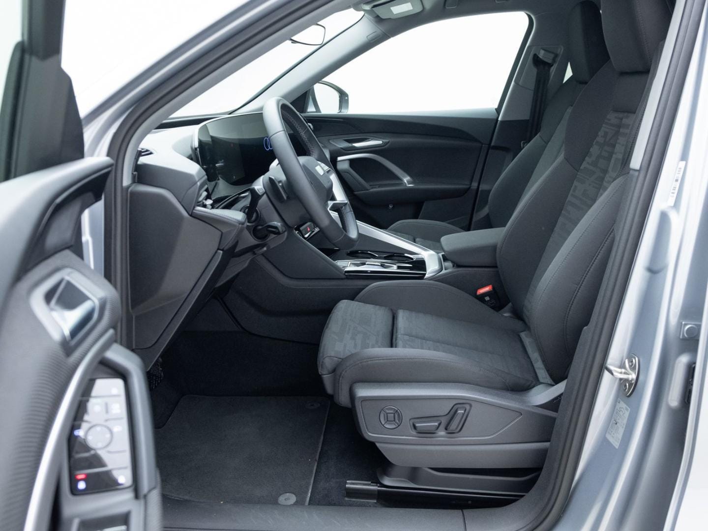 Bild über Audi Q5 Sportback TDI quattro 150 kW S tronic - für weitere Informationen kontaktieren Sie den Audi Partner