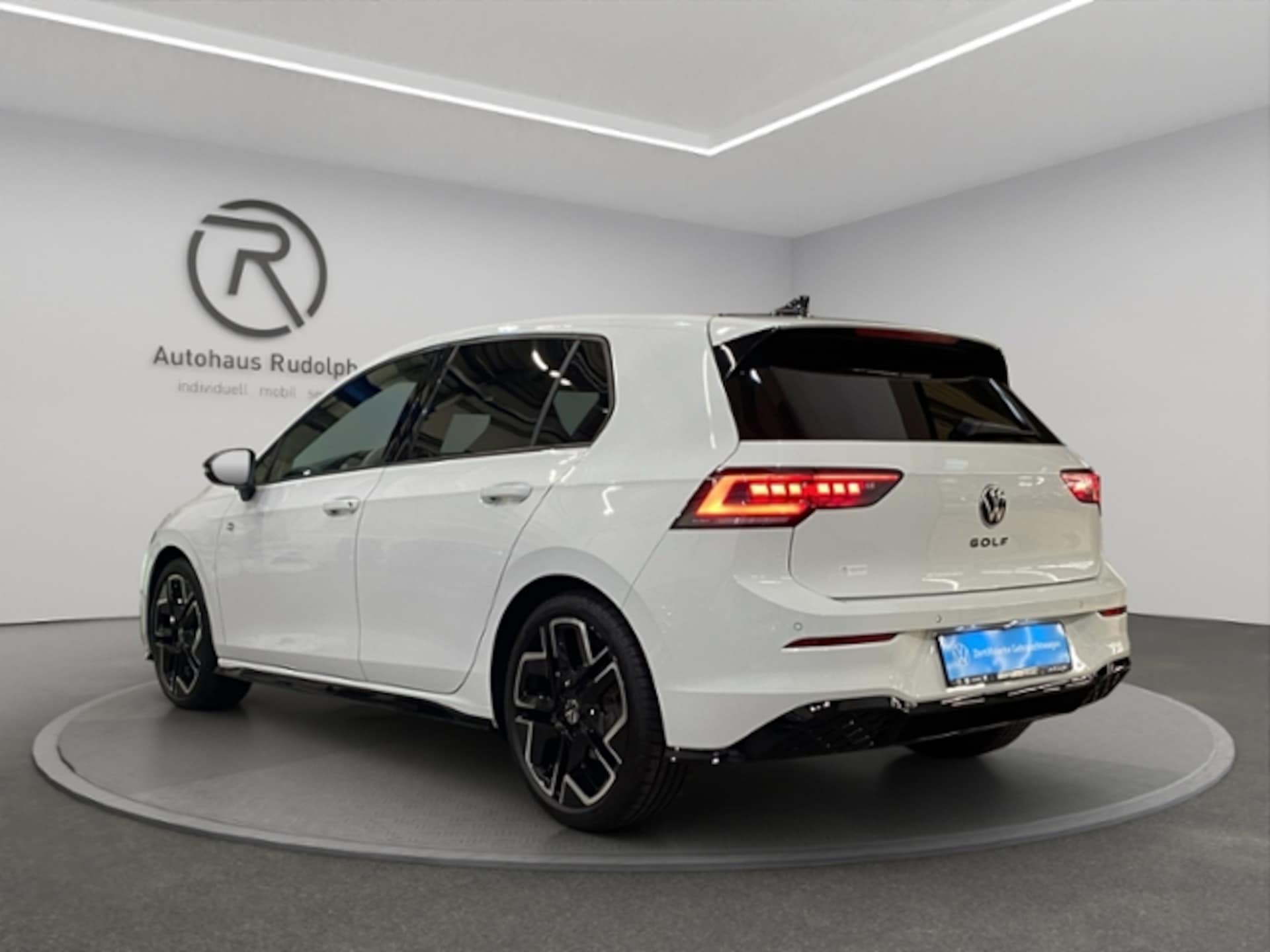 Volkswagen Golf R-Line