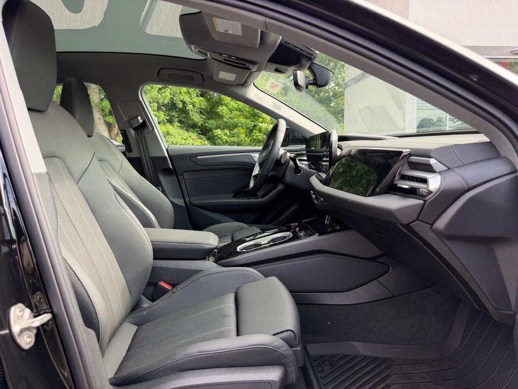 2026 Audi A6 Premium Plus - Photo 16