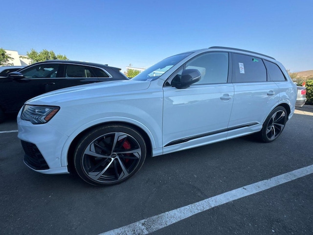 2023 Audi SQ7