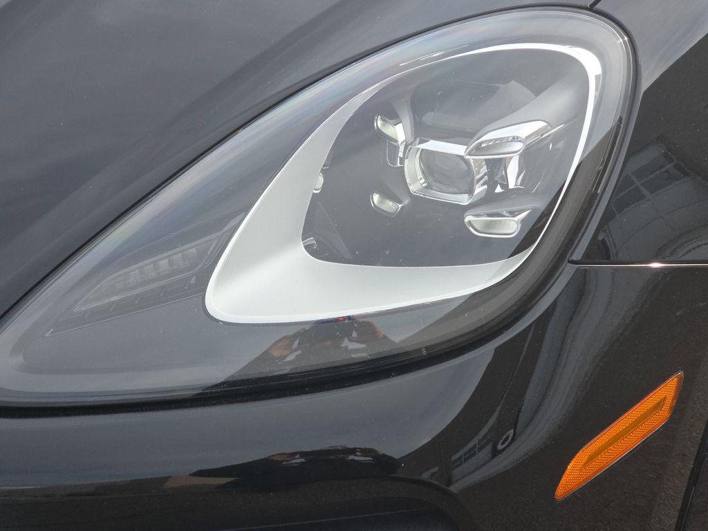 2023 Porsche Cayenne Base - Photo 33