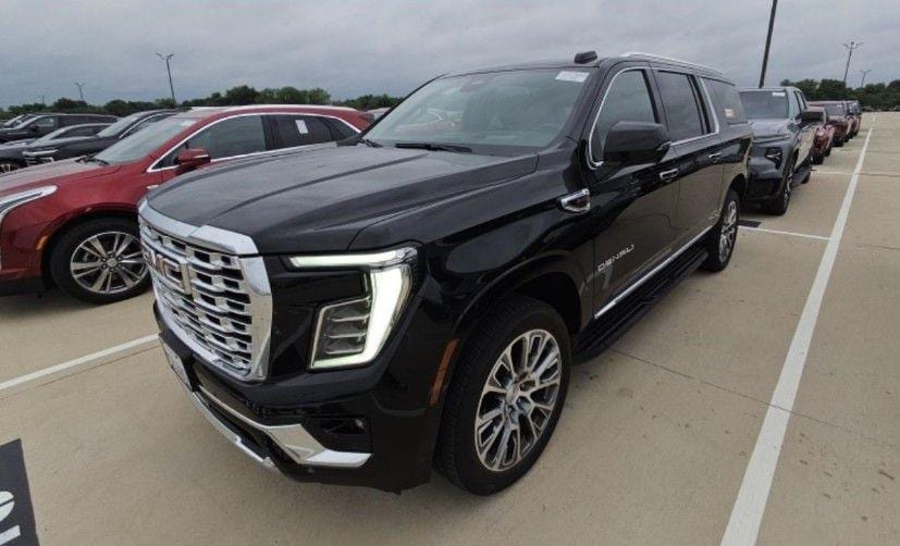 2025 GMC Yukon's photo