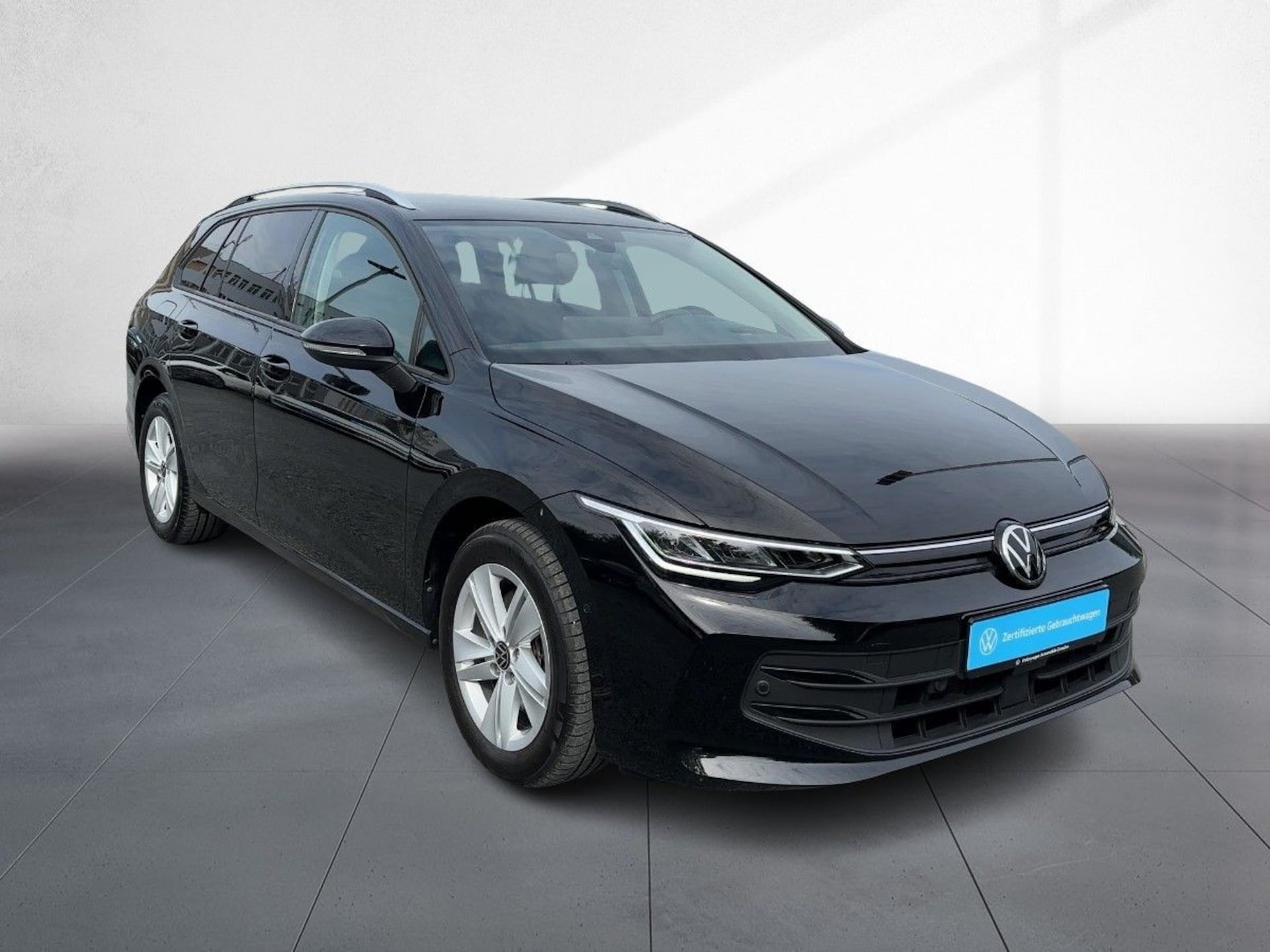 Volkswagen Golf Variant Life