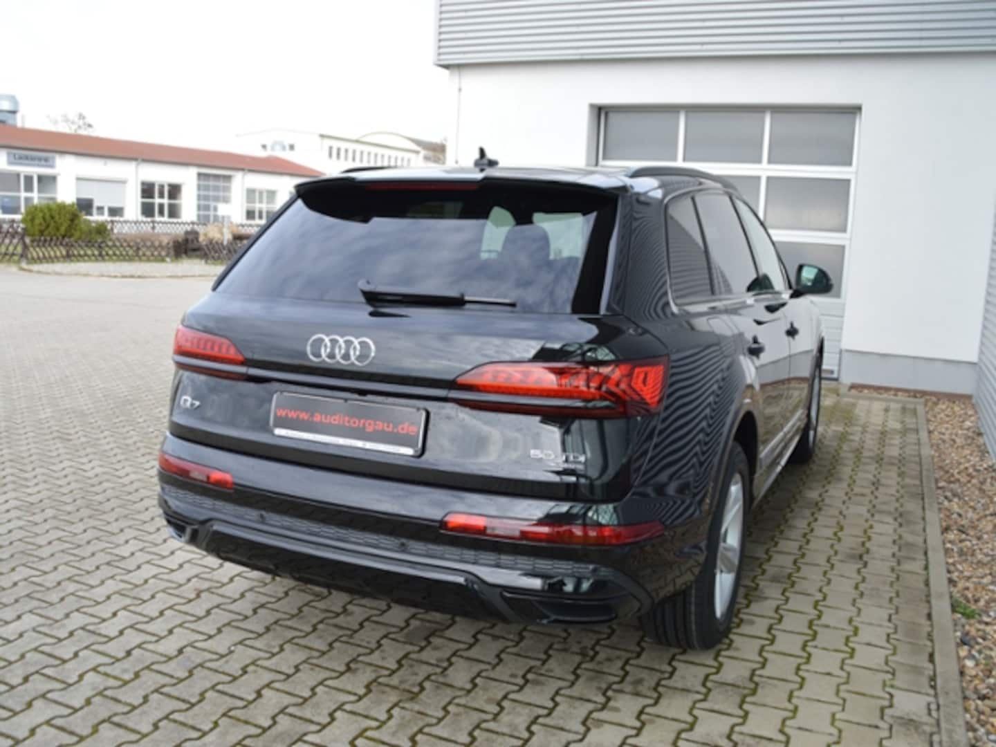 Bild über Audi Q7 competition plus 50 TDI quattro tiptronic - für weitere Informationen kontaktieren Sie den Audi Partner