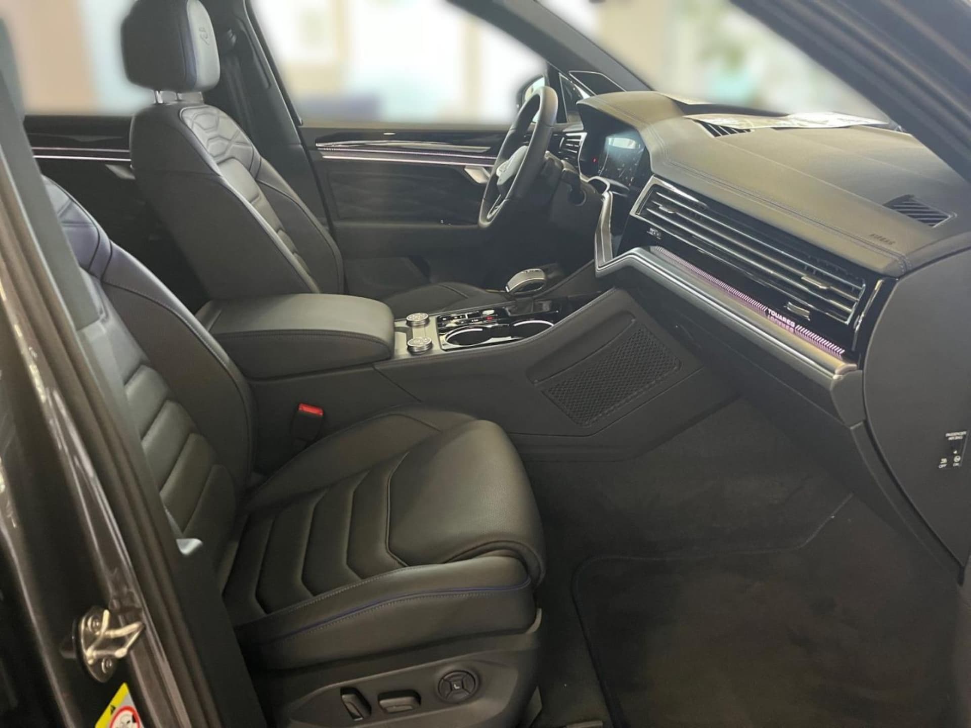 Volkswagen Touareg R