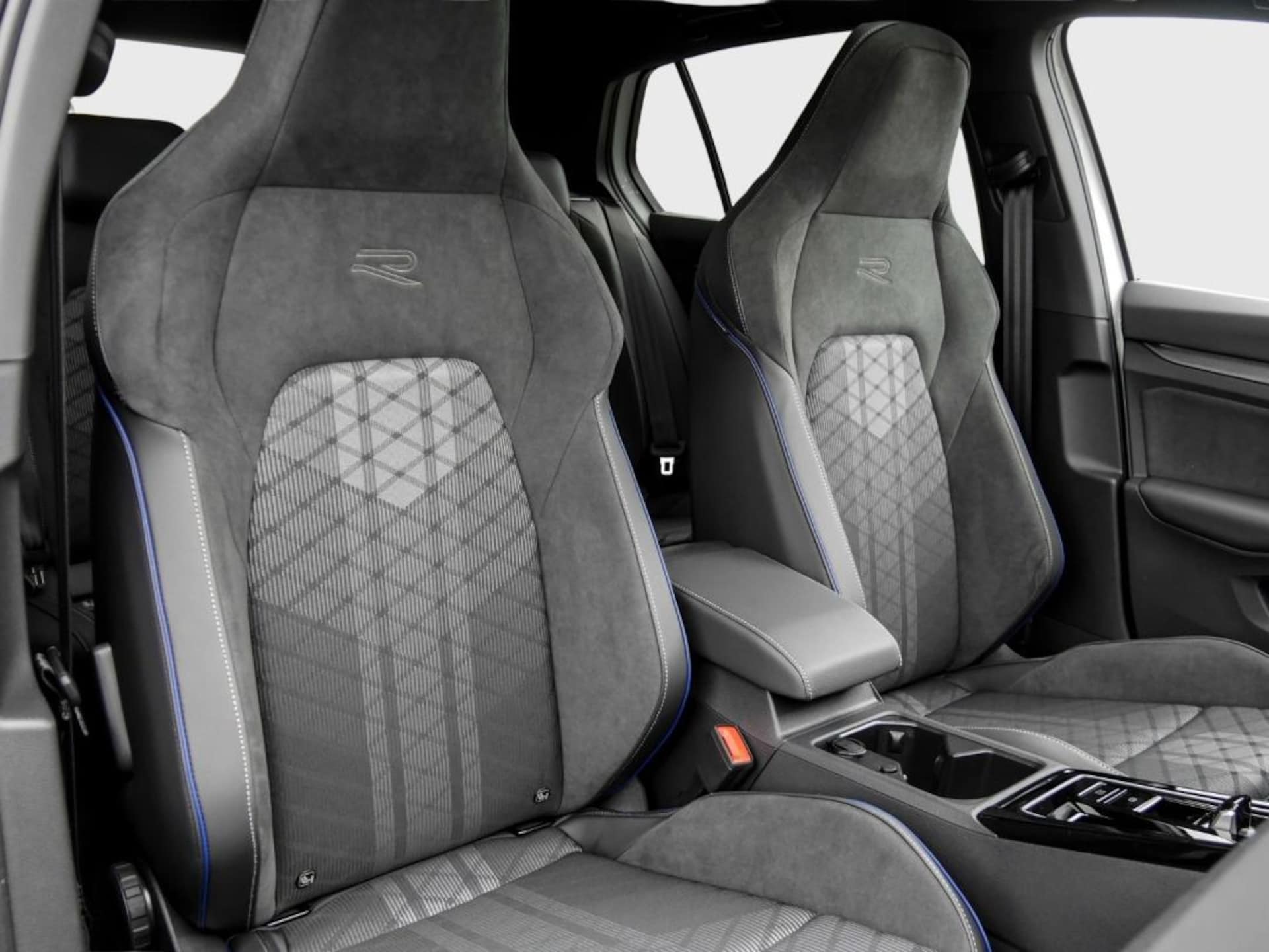Volkswagen Golf R-Line