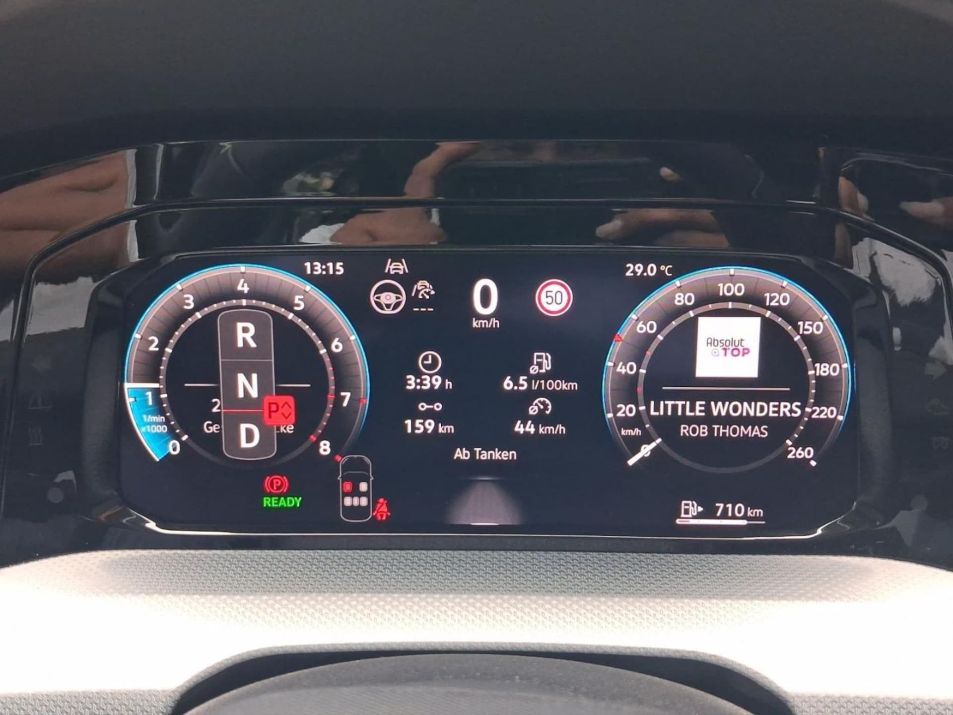 Volkswagen Golf Life