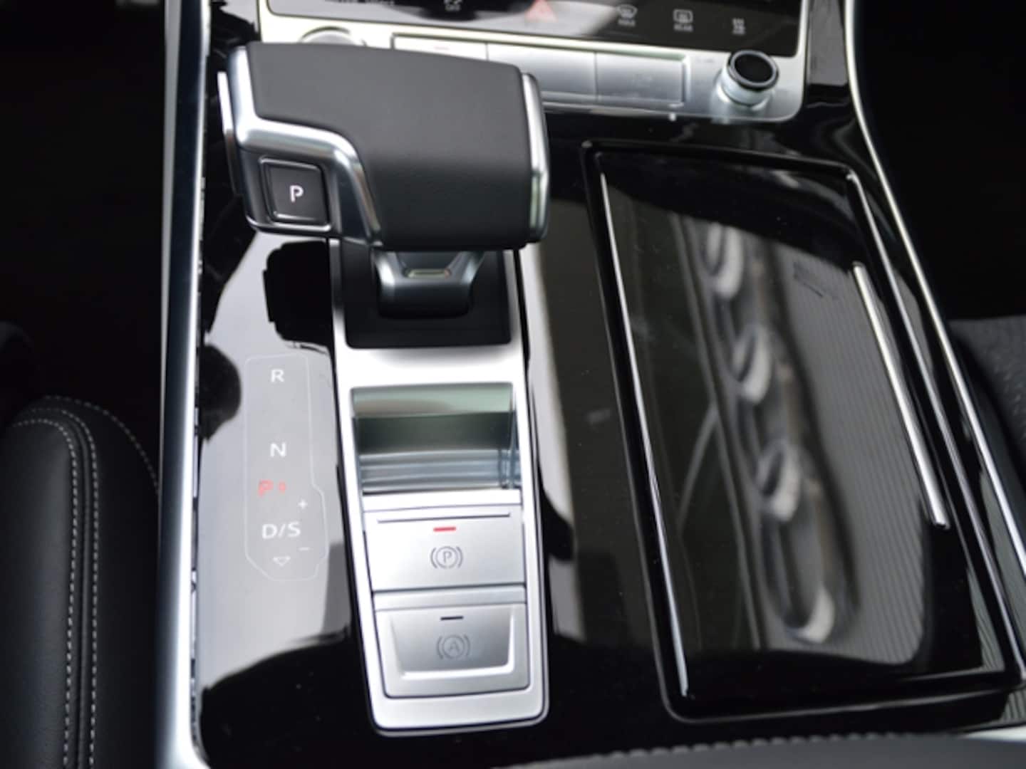 Bild über Audi Q7 competition plus 50 TDI quattro tiptronic - für weitere Informationen kontaktieren Sie den Audi Partner