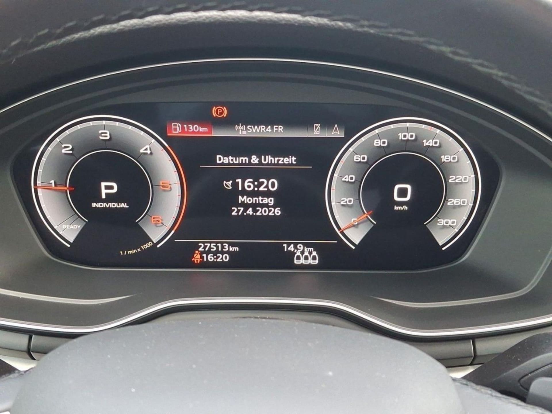 Audi A4 Avant S line