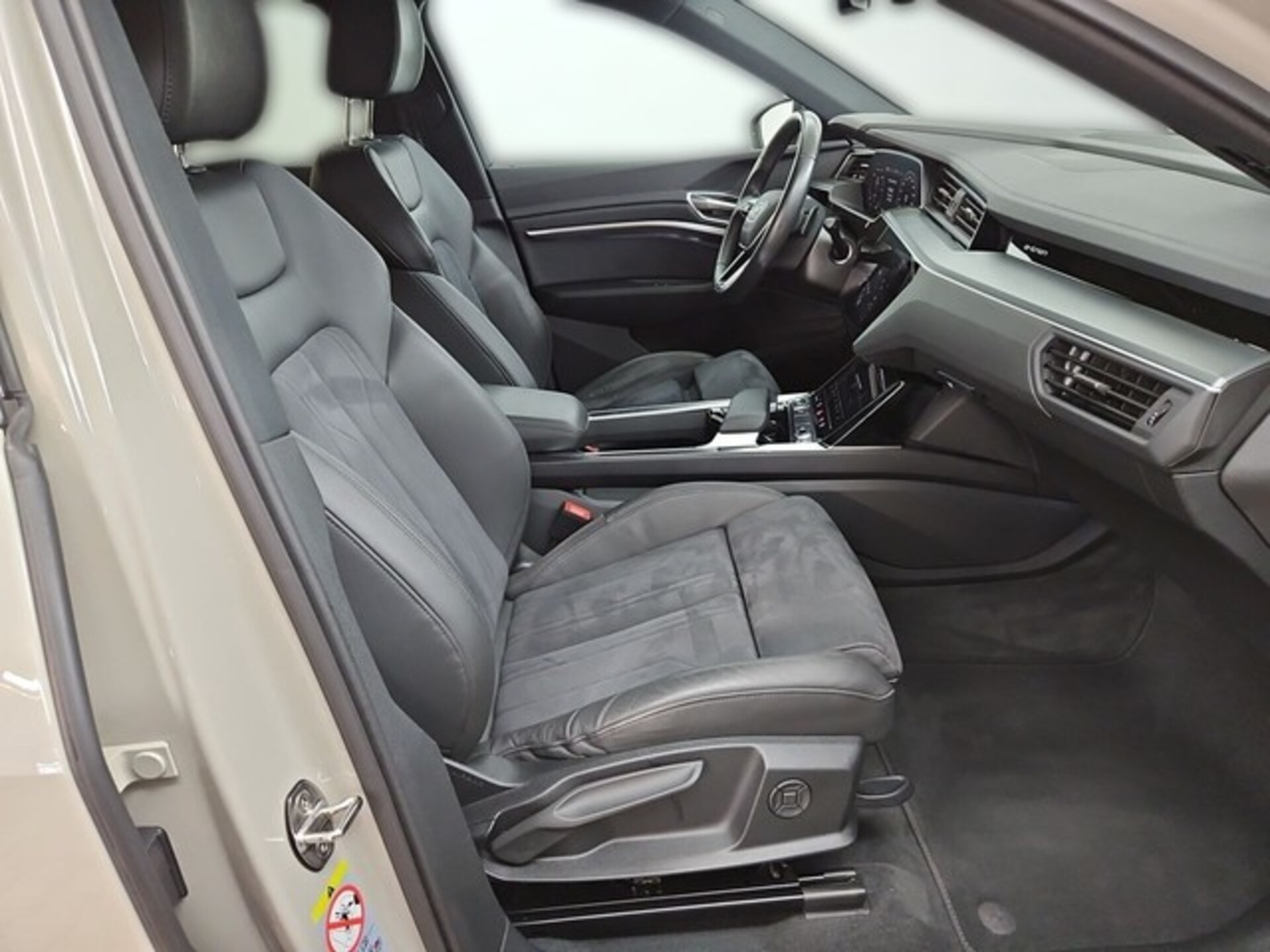 Audi e-tron Sportback advanced