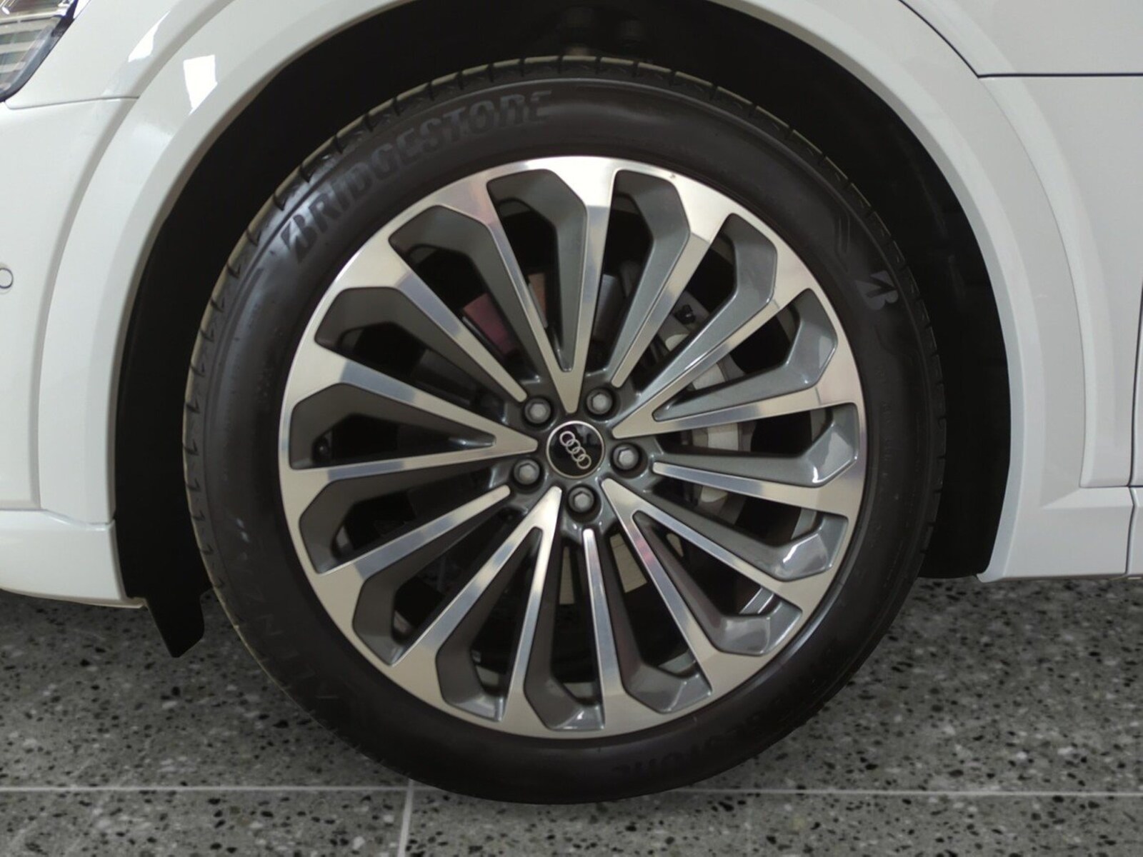 Audi Q8 e-tron – Bild 6
