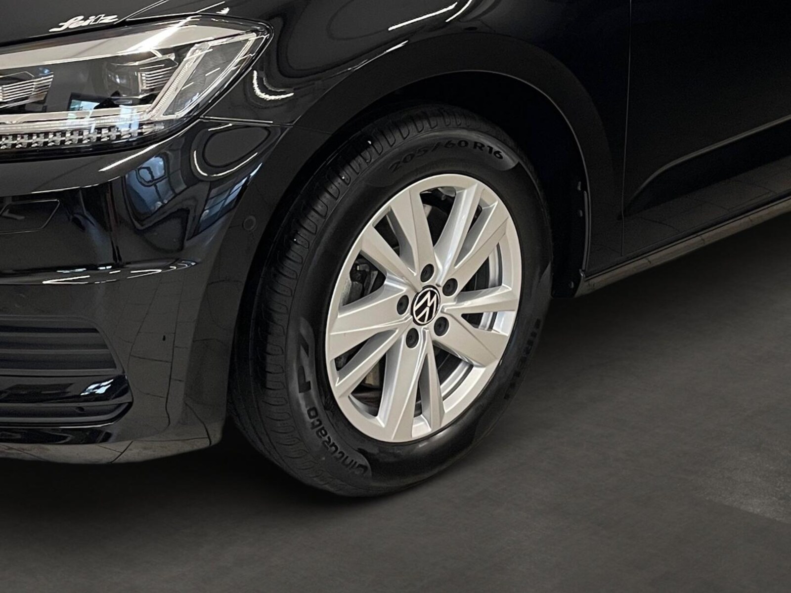 Volkswagen Touran – Bild 9