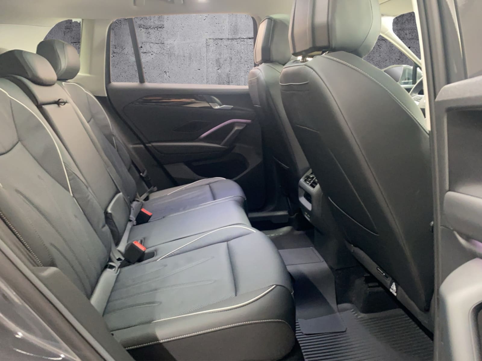 Volkswagen Tiguan – Bild 12