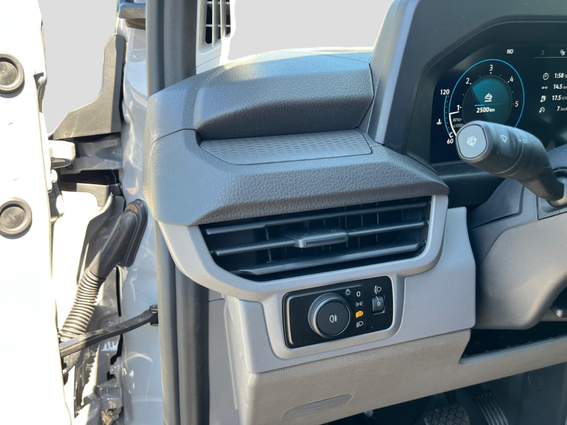 Volkswagen Transporter Kasten langer Radstand