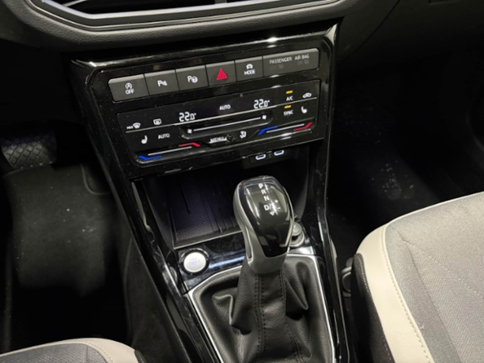 Volkswagen T-Cross Style