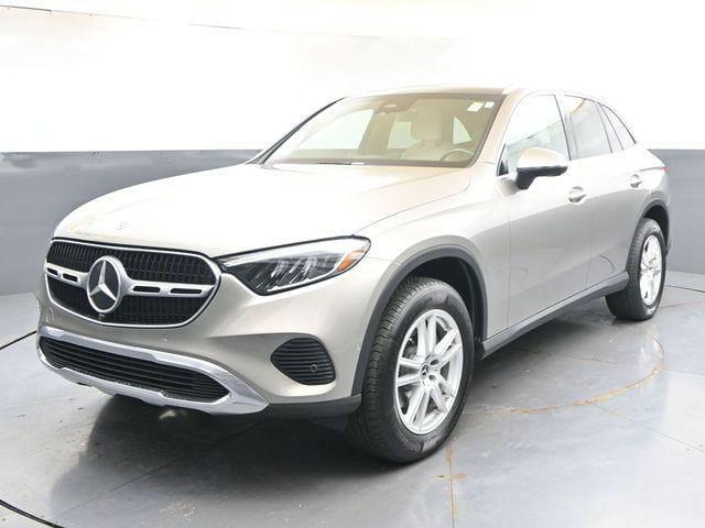 Photo of 2023 Mercedes-Benz GLC 300 
