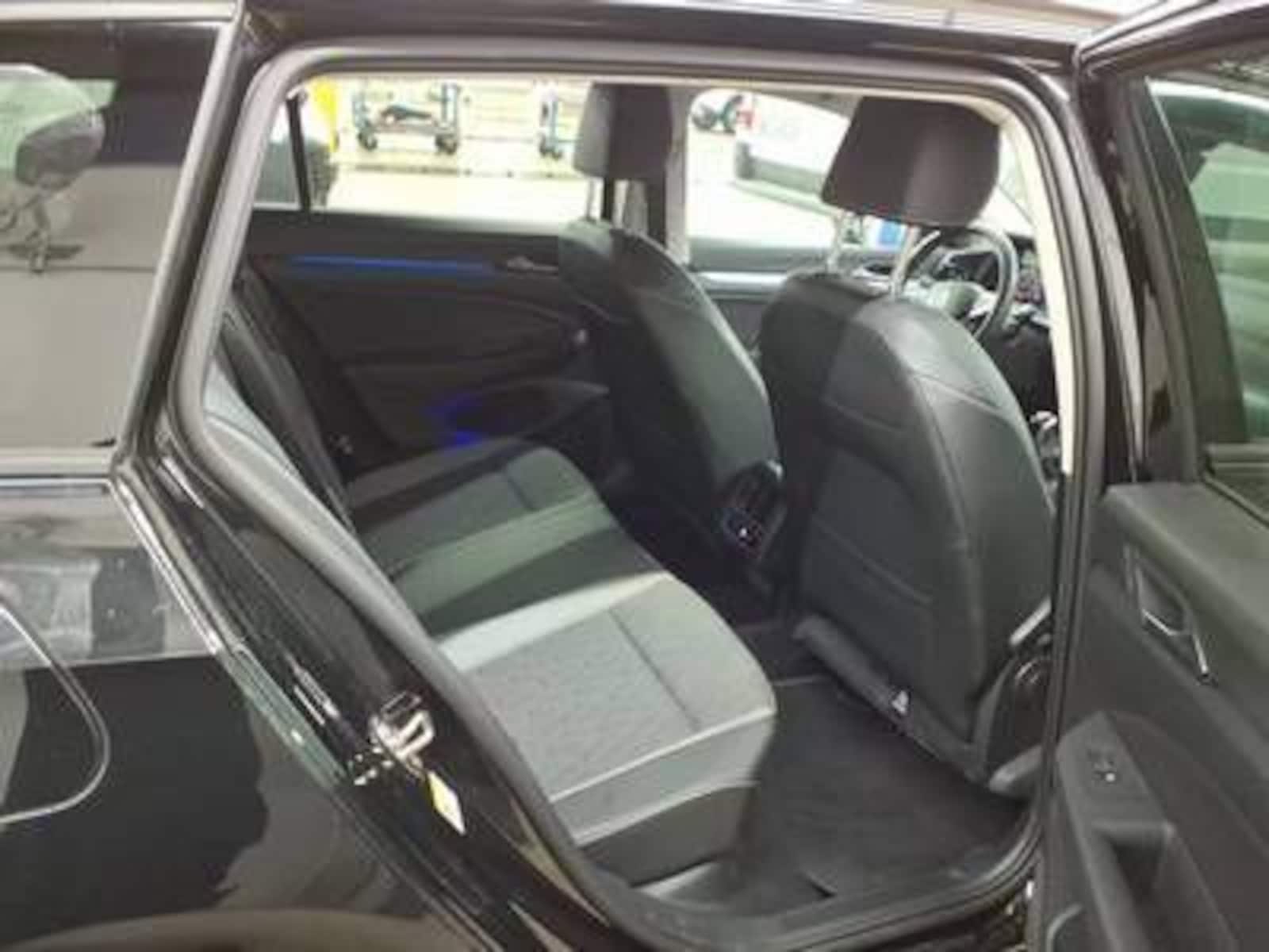 Volkswagen Golf Variant – Bild 8