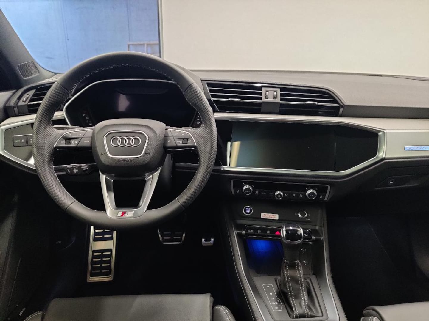Bild über Audi Q3 Sportback TDI quattro 142 kW S tronic - für weitere Informationen kontaktieren Sie den Audi Partner