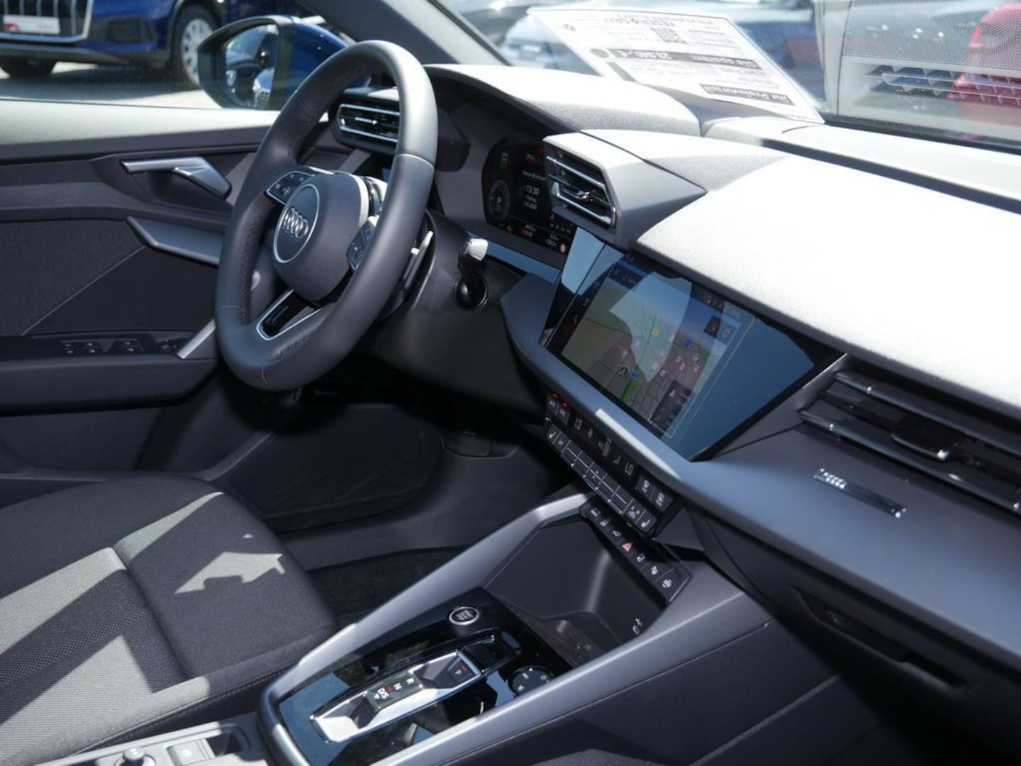 Bild über Audi A3 Sportback TFSI e S line 40 TFSI e S tronic - für weitere Informationen kontaktieren Sie den Audi Partner
