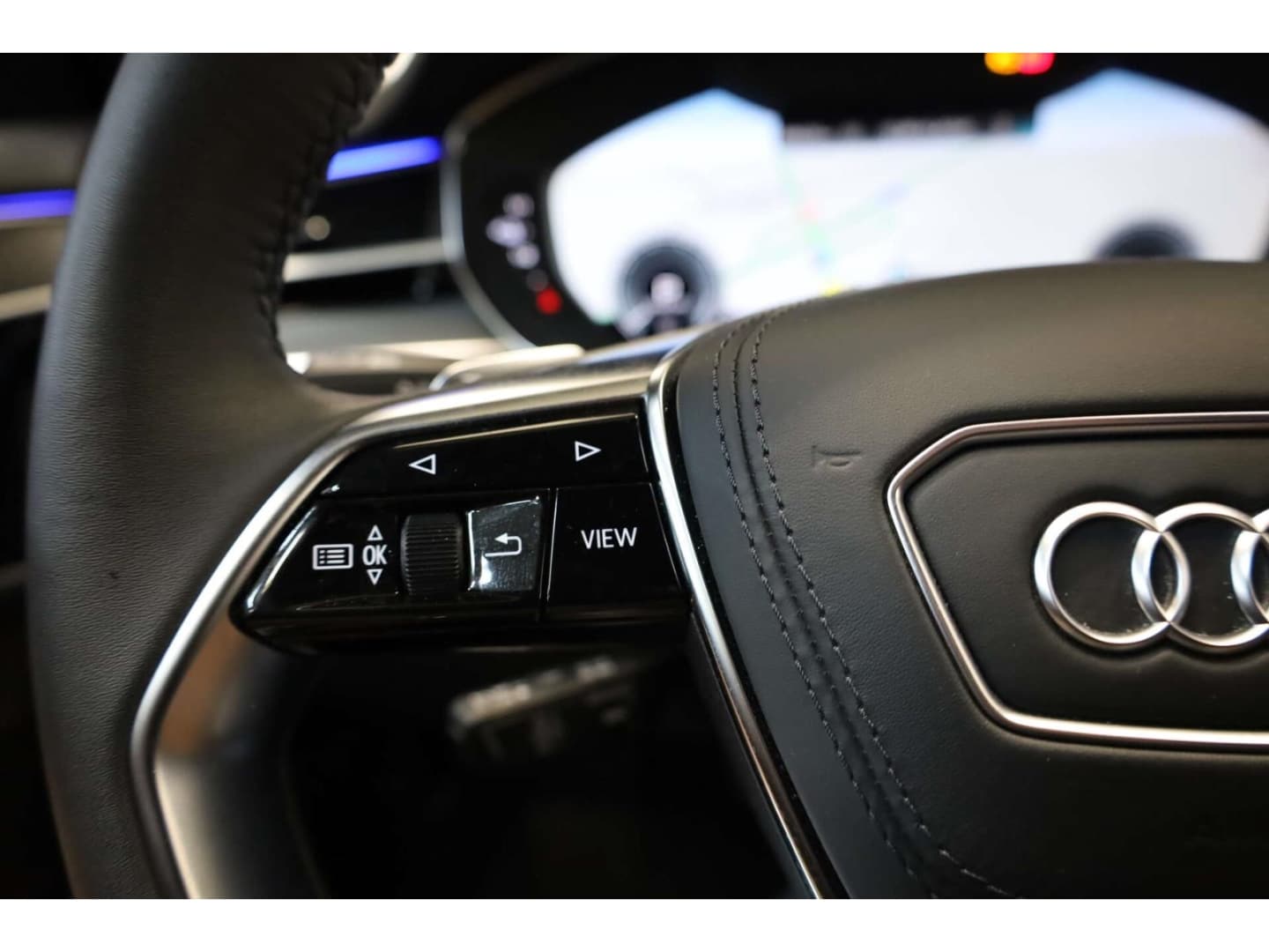 Bild über Audi A8 TFSI e 60 TFSI e quattro tiptronic - für weitere Informationen kontaktieren Sie den Audi Partner