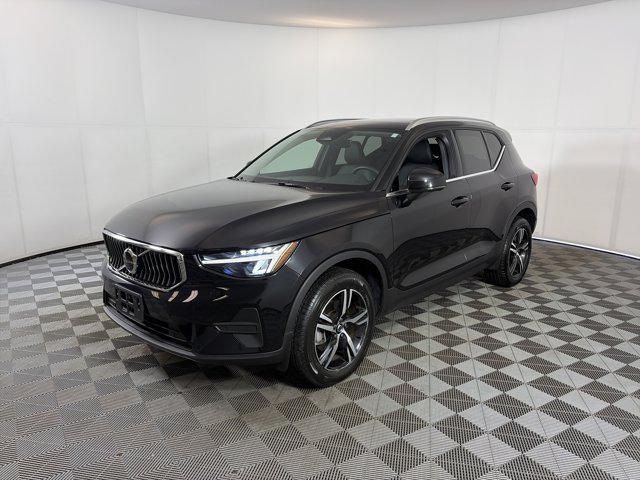 2025 Volvo XC40