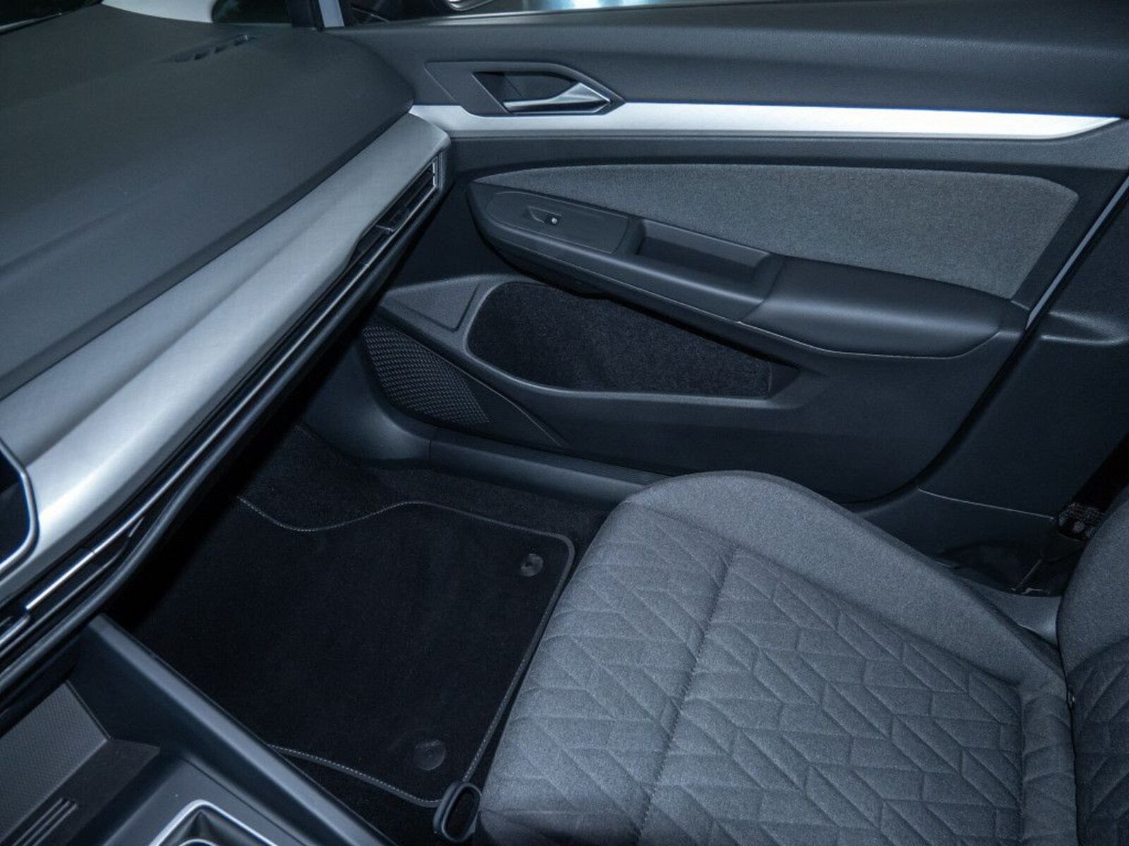 Volkswagen Golf Variant – Bild 14