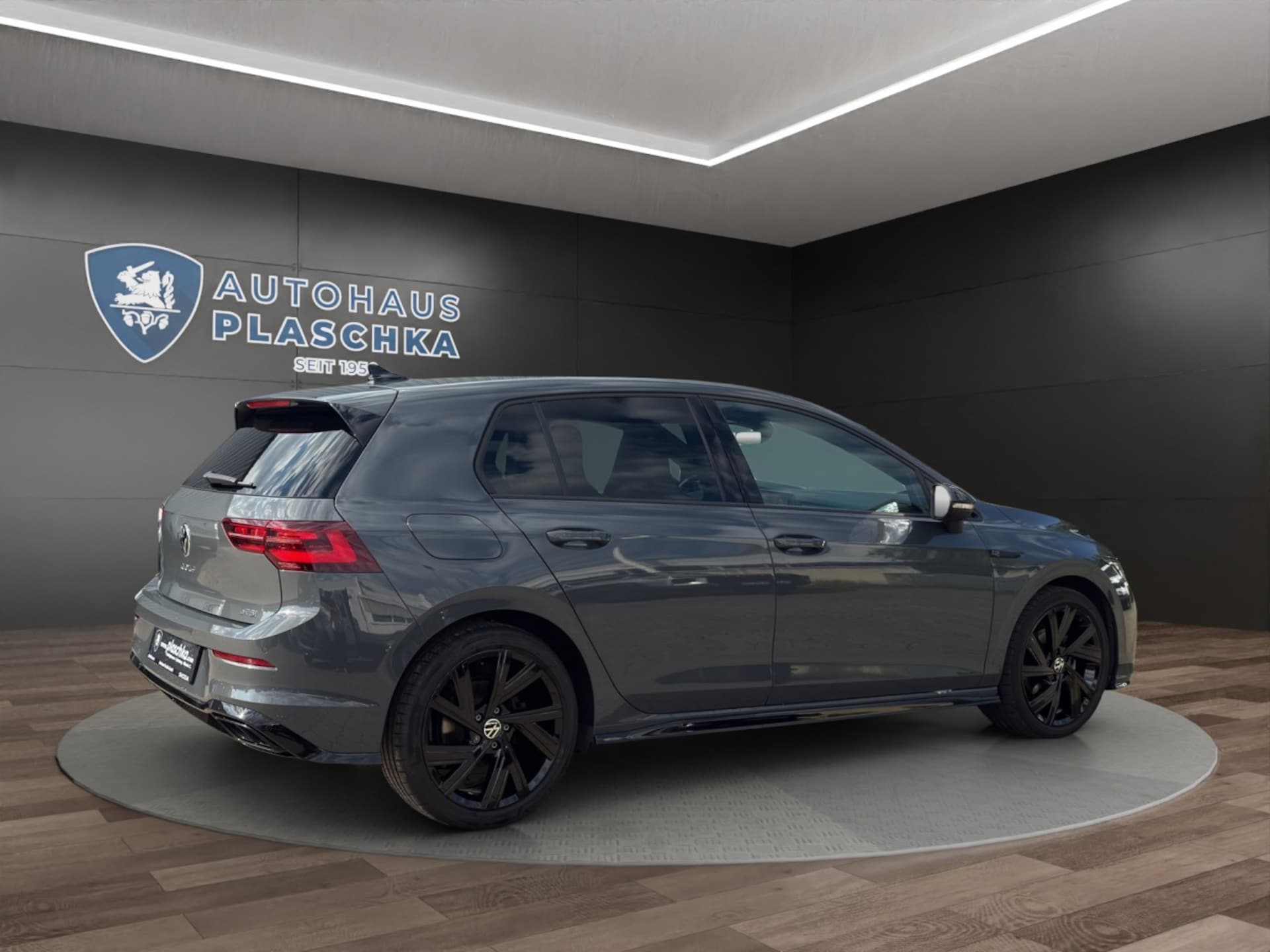 Volkswagen Golf R-Line