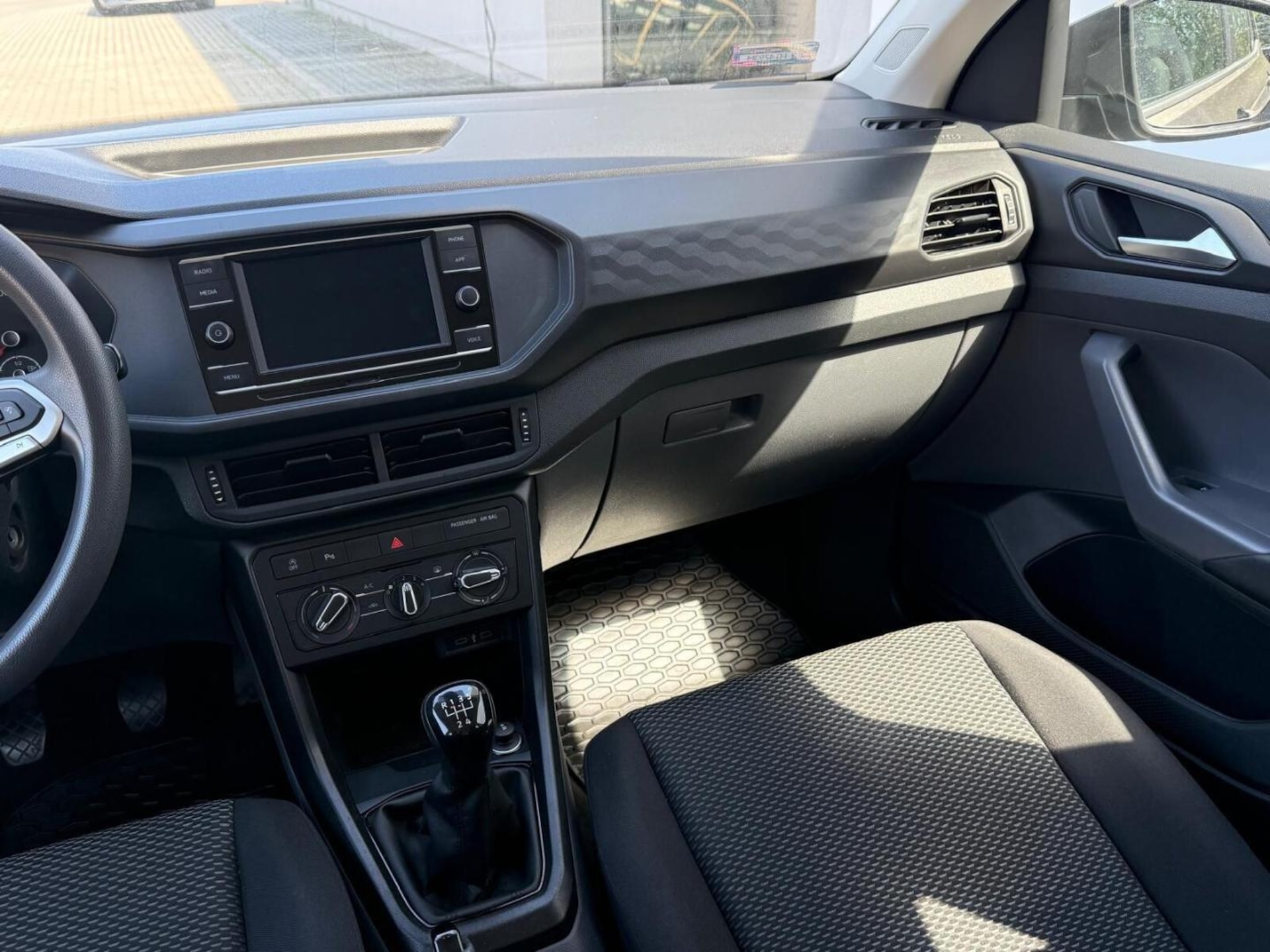 Volkswagen T-Cross Model bazowy