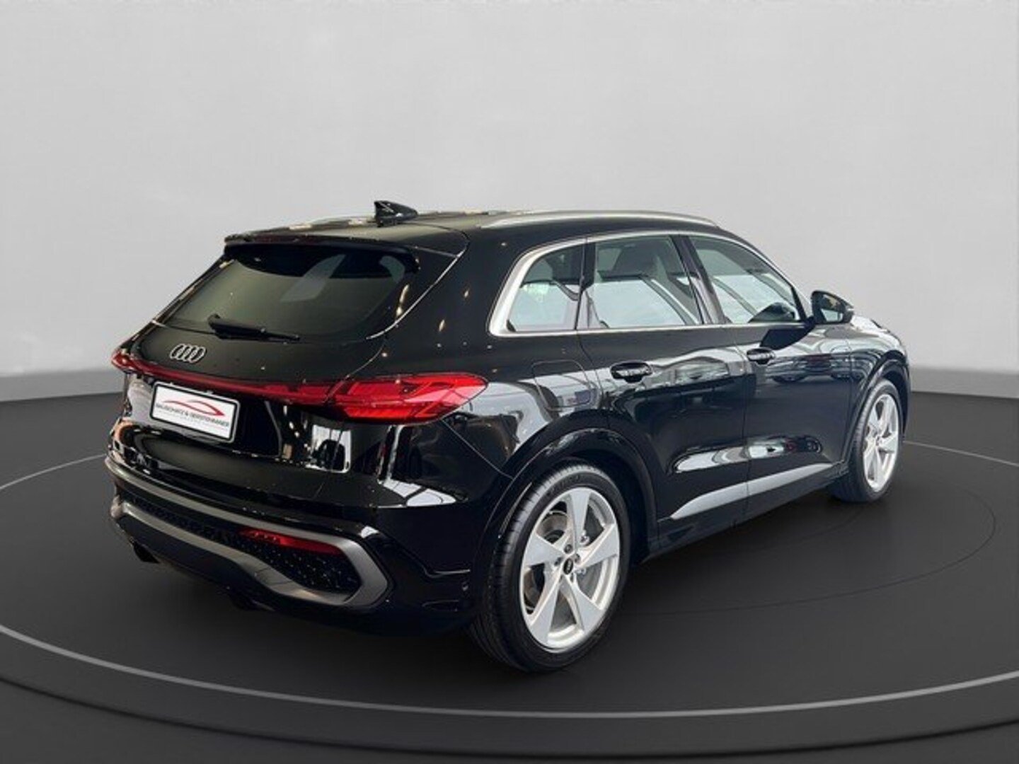 Bild über Audi Q5 SUV TDI quattro 150 kW S tronic - für weitere Informationen kontaktieren Sie den Audi Partner