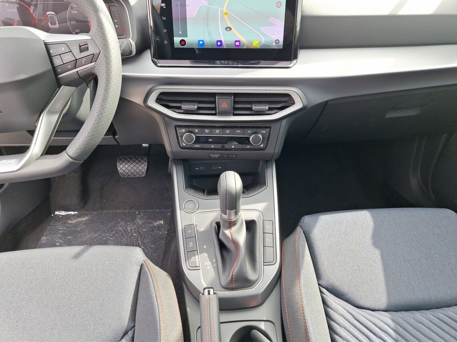 SEAT Arona – Bild 13