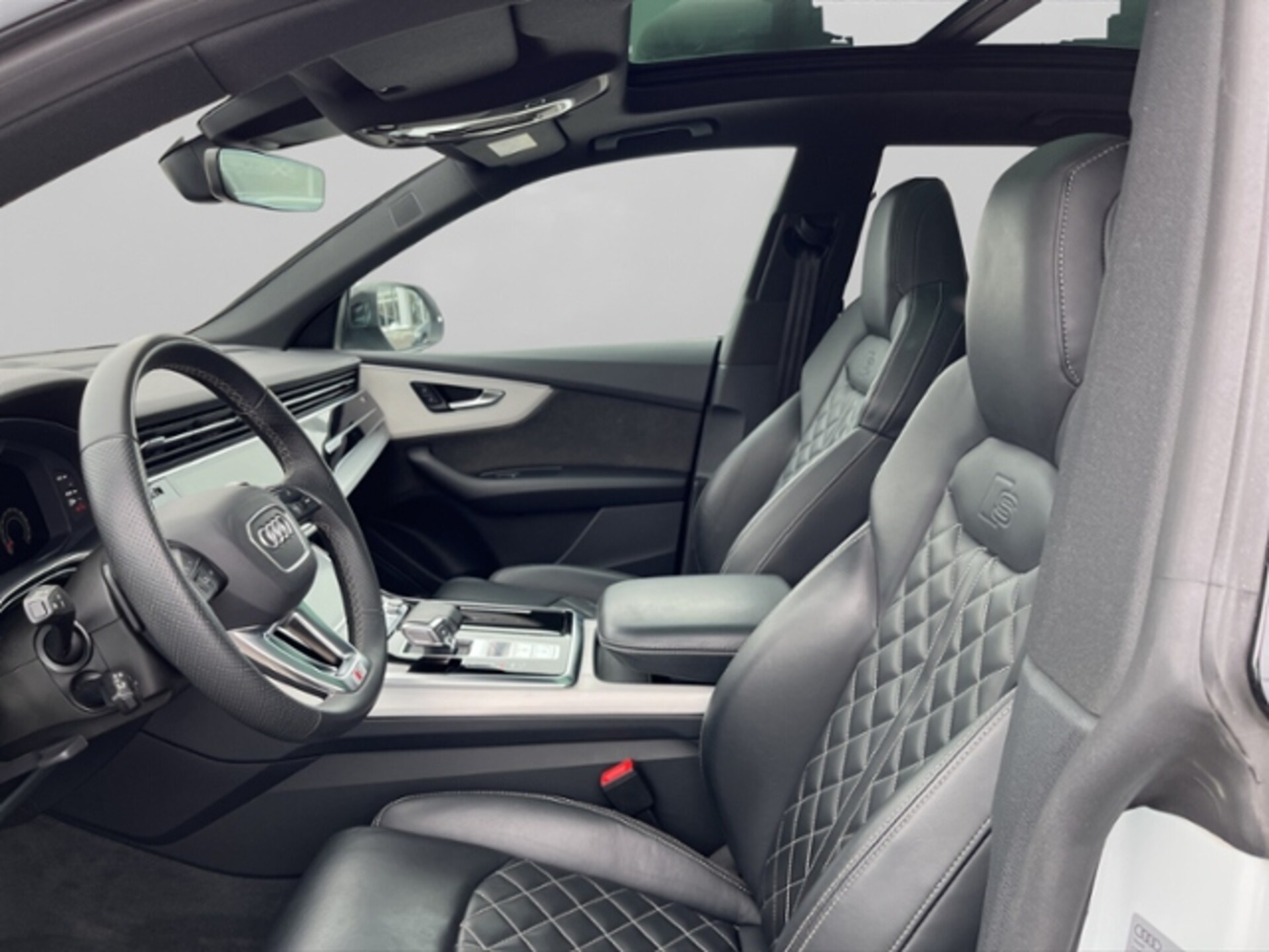 Audi SQ8 SUV