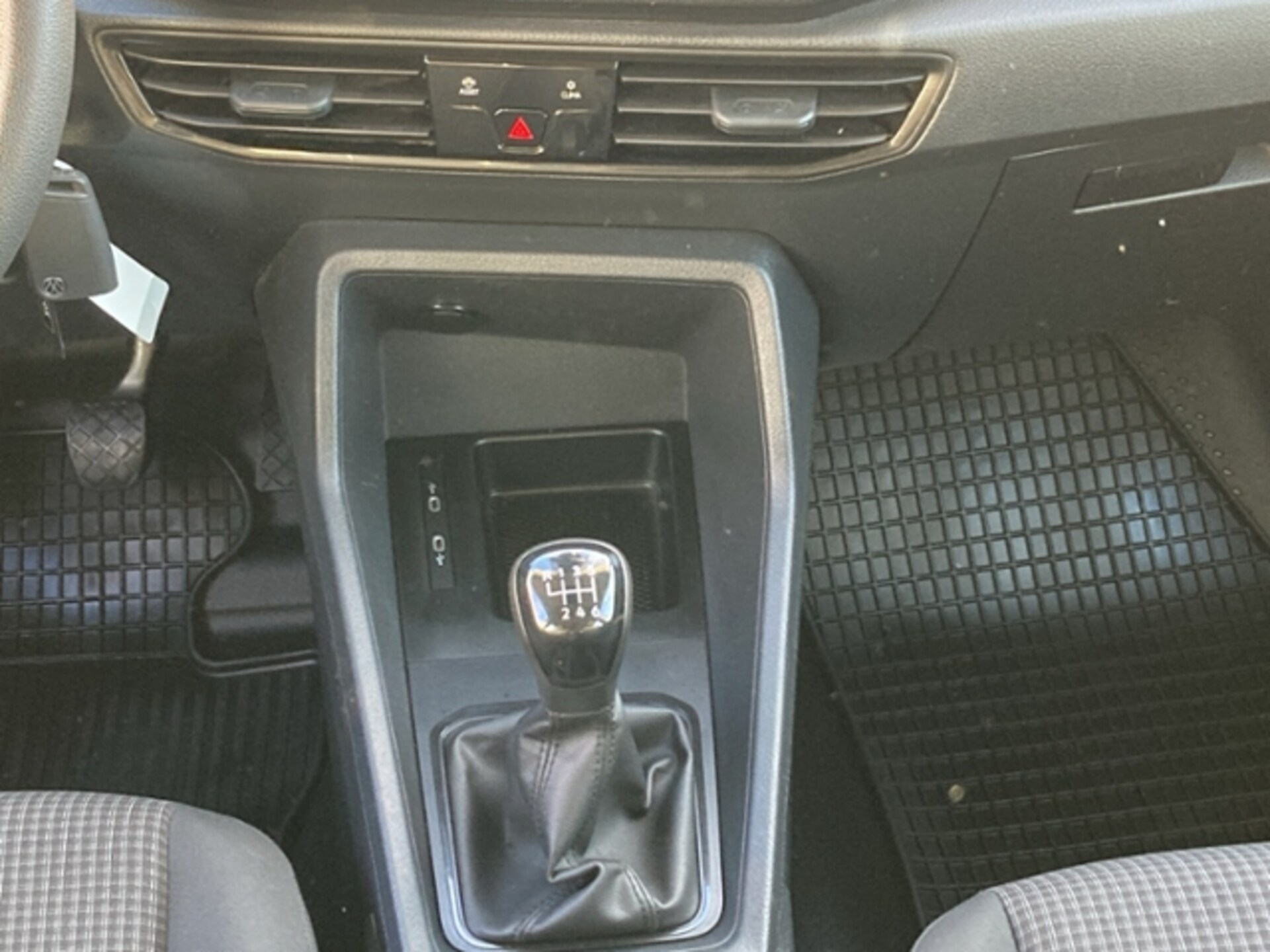 Volkswagen Caddy Kombi Basis-Modell