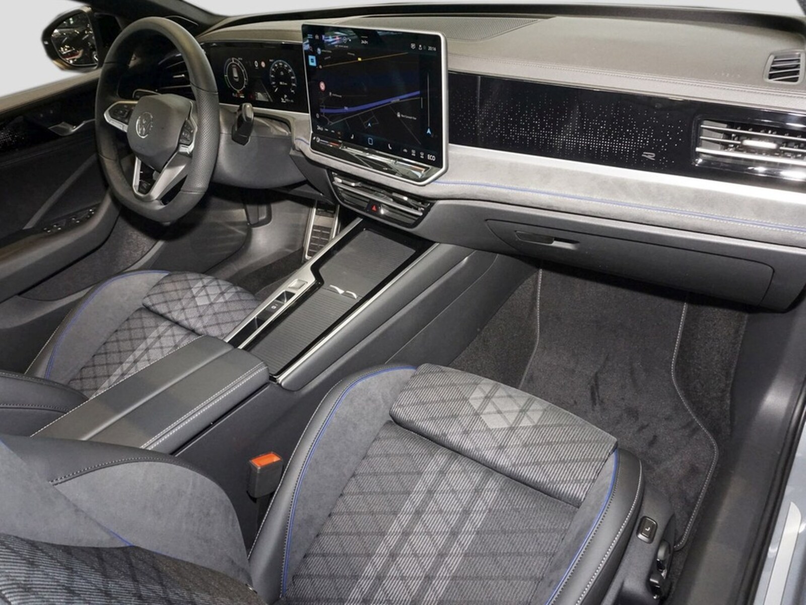 Volkswagen Passat – Bild 8