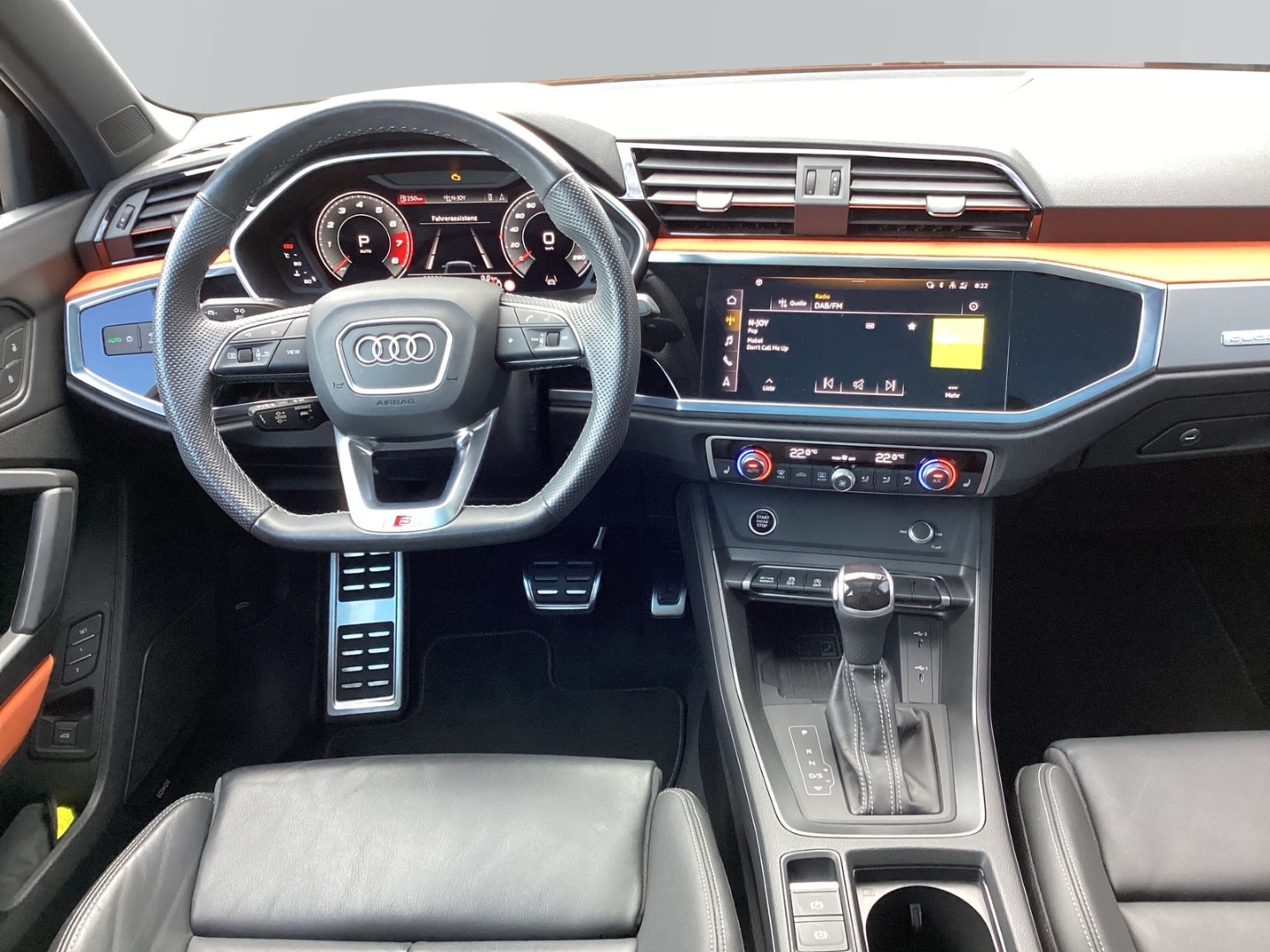 Bild über Audi Q3 advanced 45 TFSI quattro S tronic - für weitere Informationen kontaktieren Sie den Audi Partner