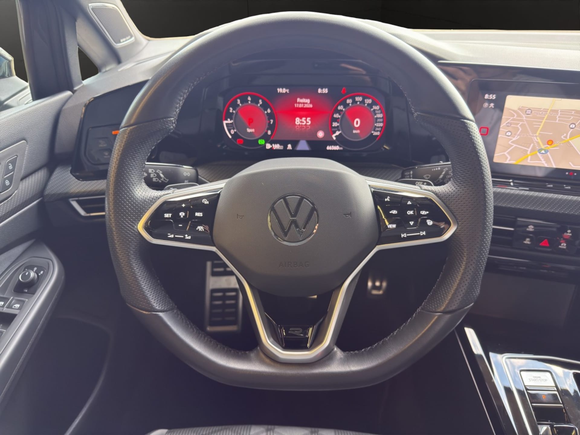 Volkswagen Golf R-Line