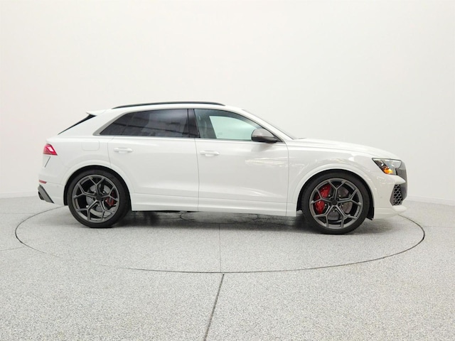 2026 Audi RS Q8 SUV performance