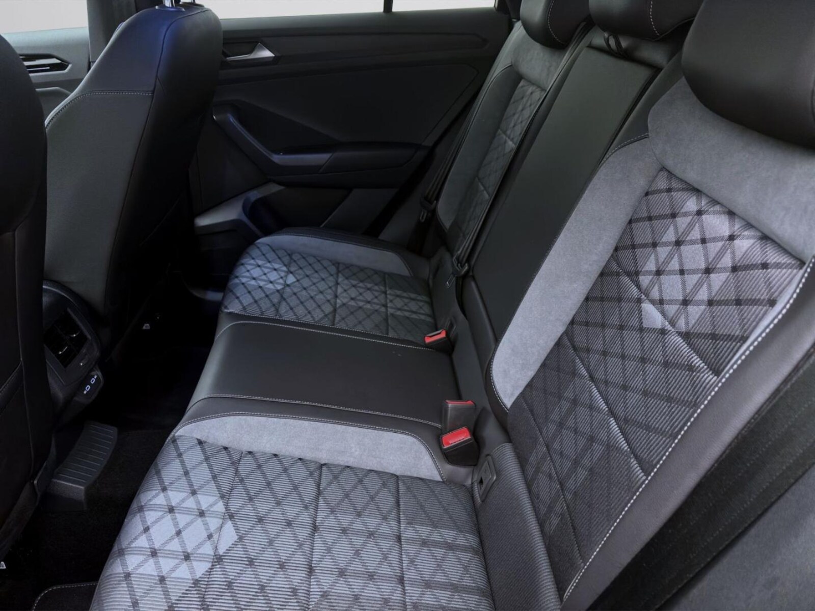 Volkswagen T-Roc – Bild 15