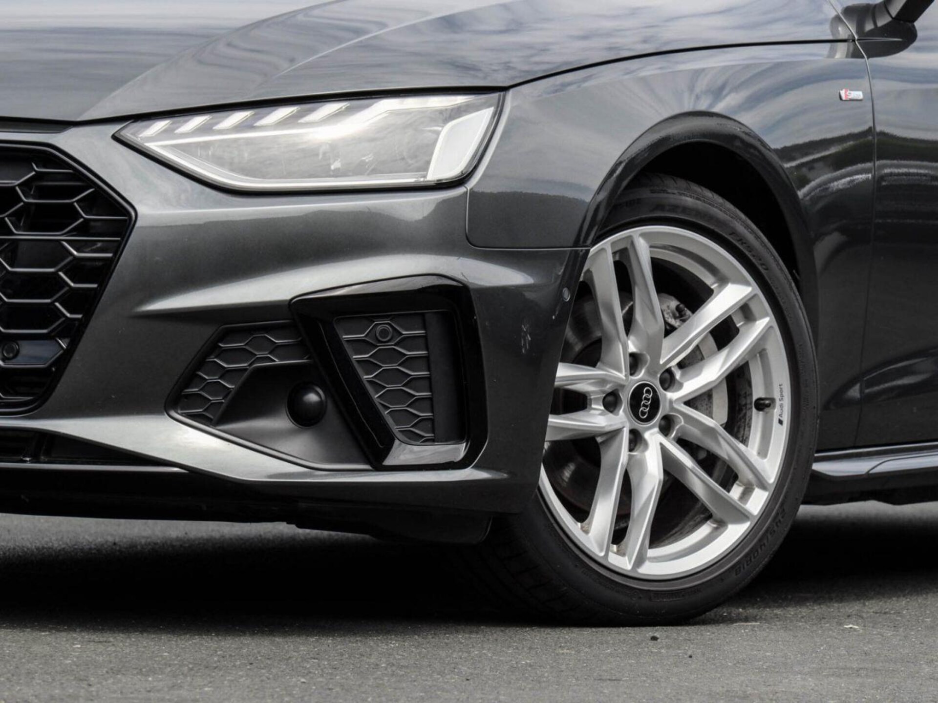 Audi A4 Avant S line