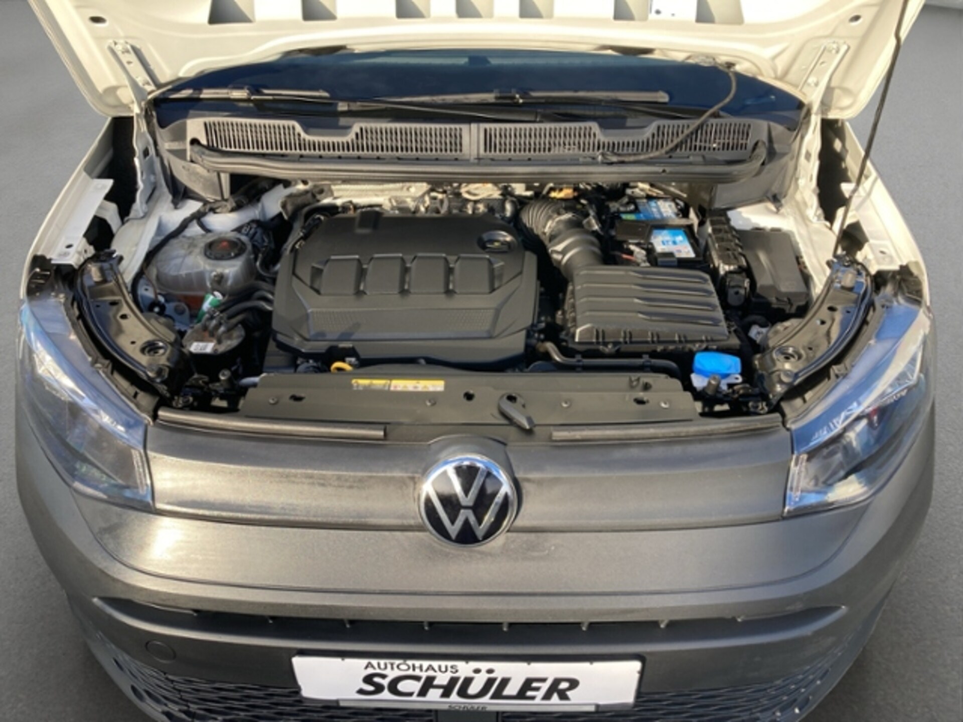 Volkswagen Caddy Kombi Basis-Modell