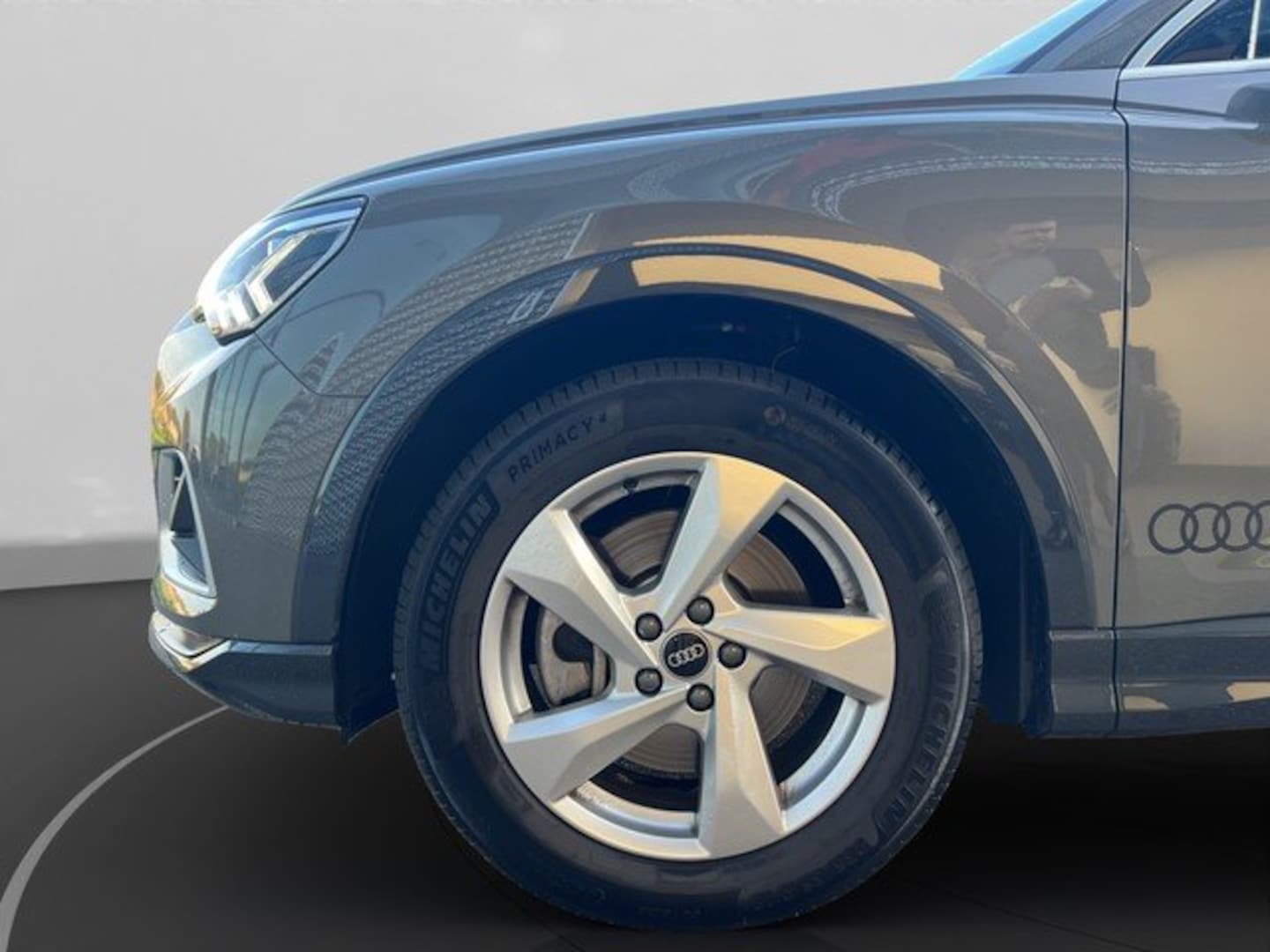 Bild über Audi Q3 advanced 40 TFSI quattro S tronic - für weitere Informationen kontaktieren Sie den Audi Partner