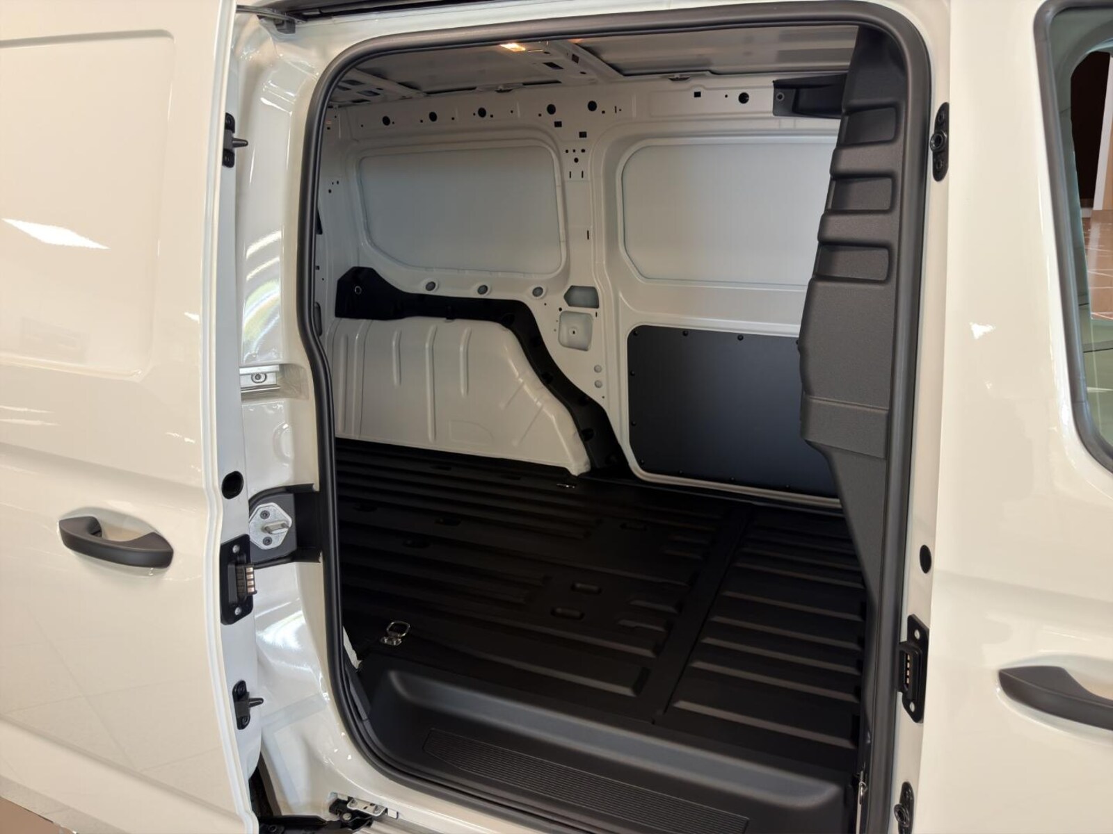 Volkswagen Caddy Maxi Cargo – Bild 28