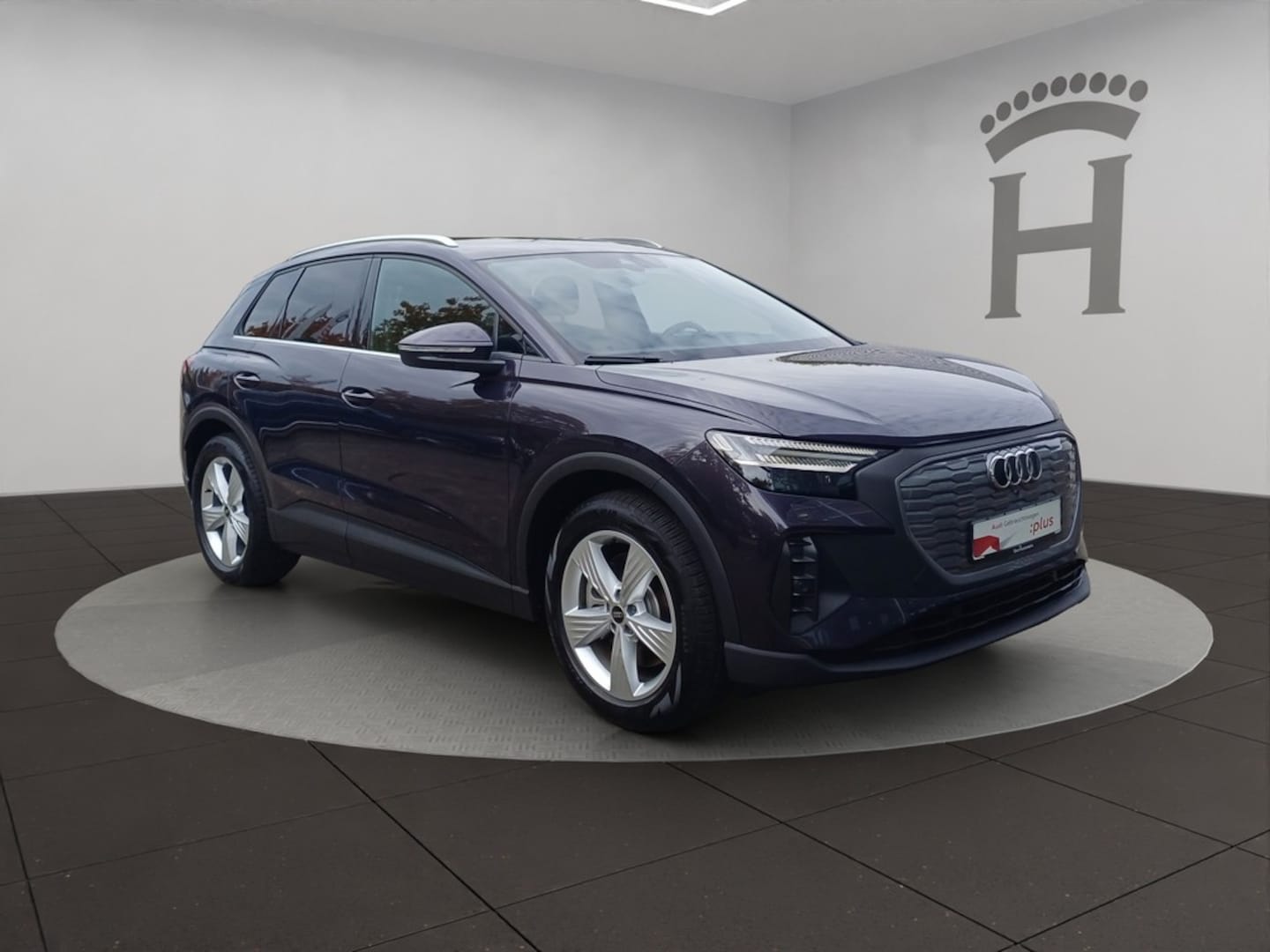 Bild über Audi Q4 e-tron 45 e-tron - für weitere Informationen kontaktieren Sie den Audi Partner