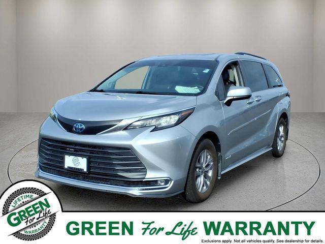 Photo of 2021 Toyota Sienna