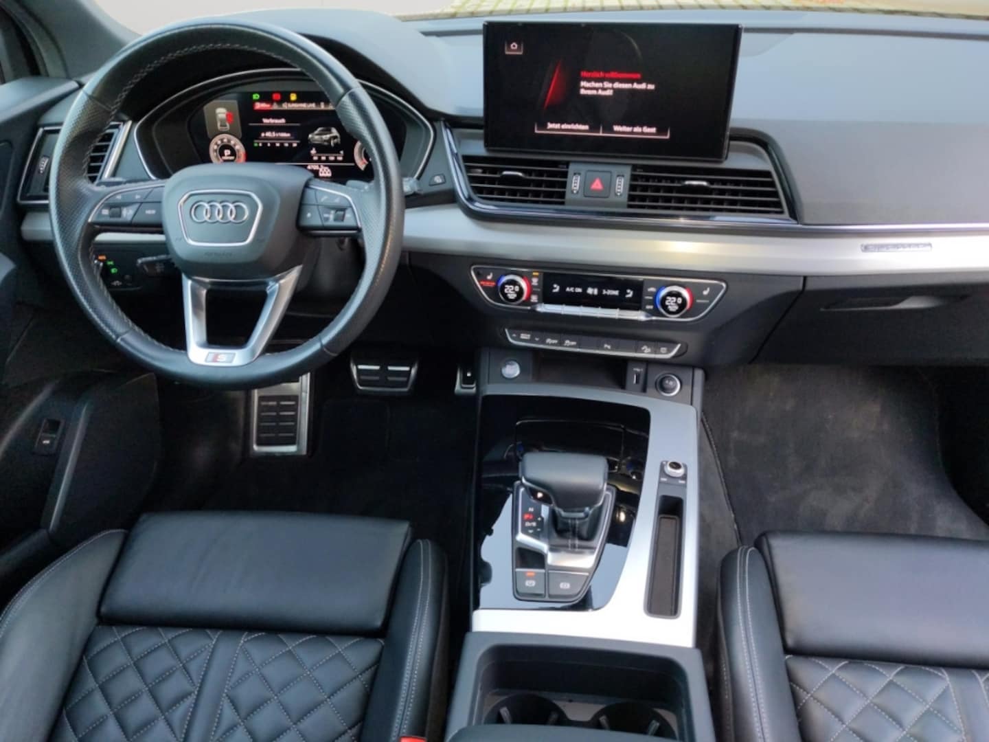 Bild über Audi Q5 45 TFSI quattro S tronic - für weitere Informationen kontaktieren Sie den Audi Partner